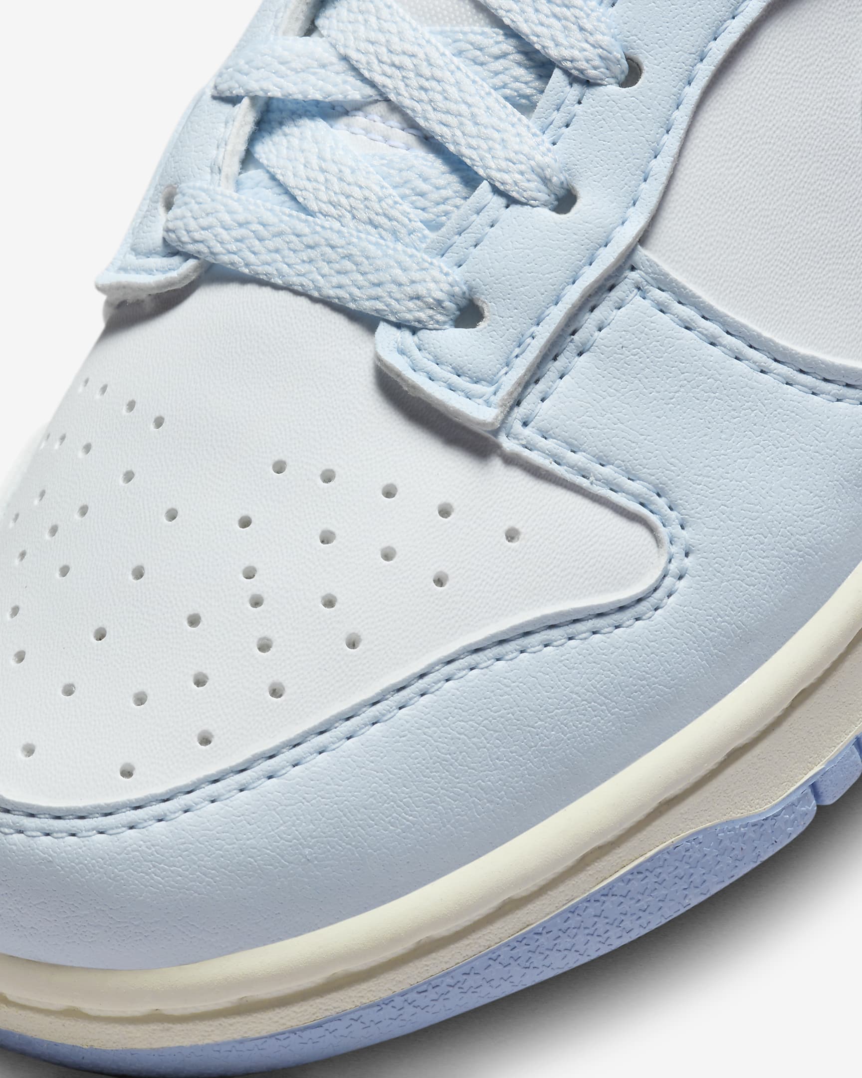 Chaussure Nike Dunk Low pour femme. Nike LU