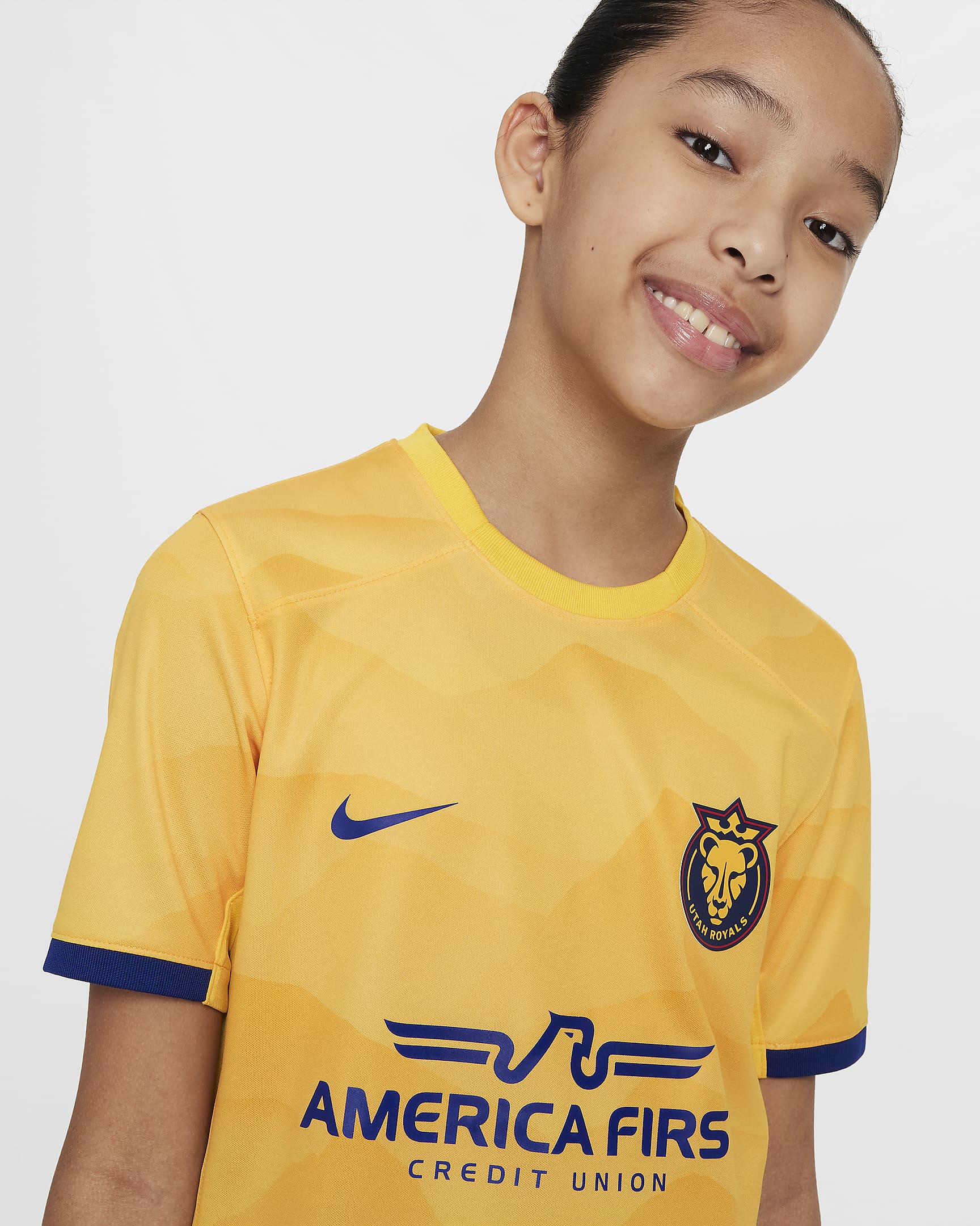 Jersey Nike Dri-FIT de la NWSL replica del Utah Royals local 2024 Stadium para niños talla grande - Amarillo universitario