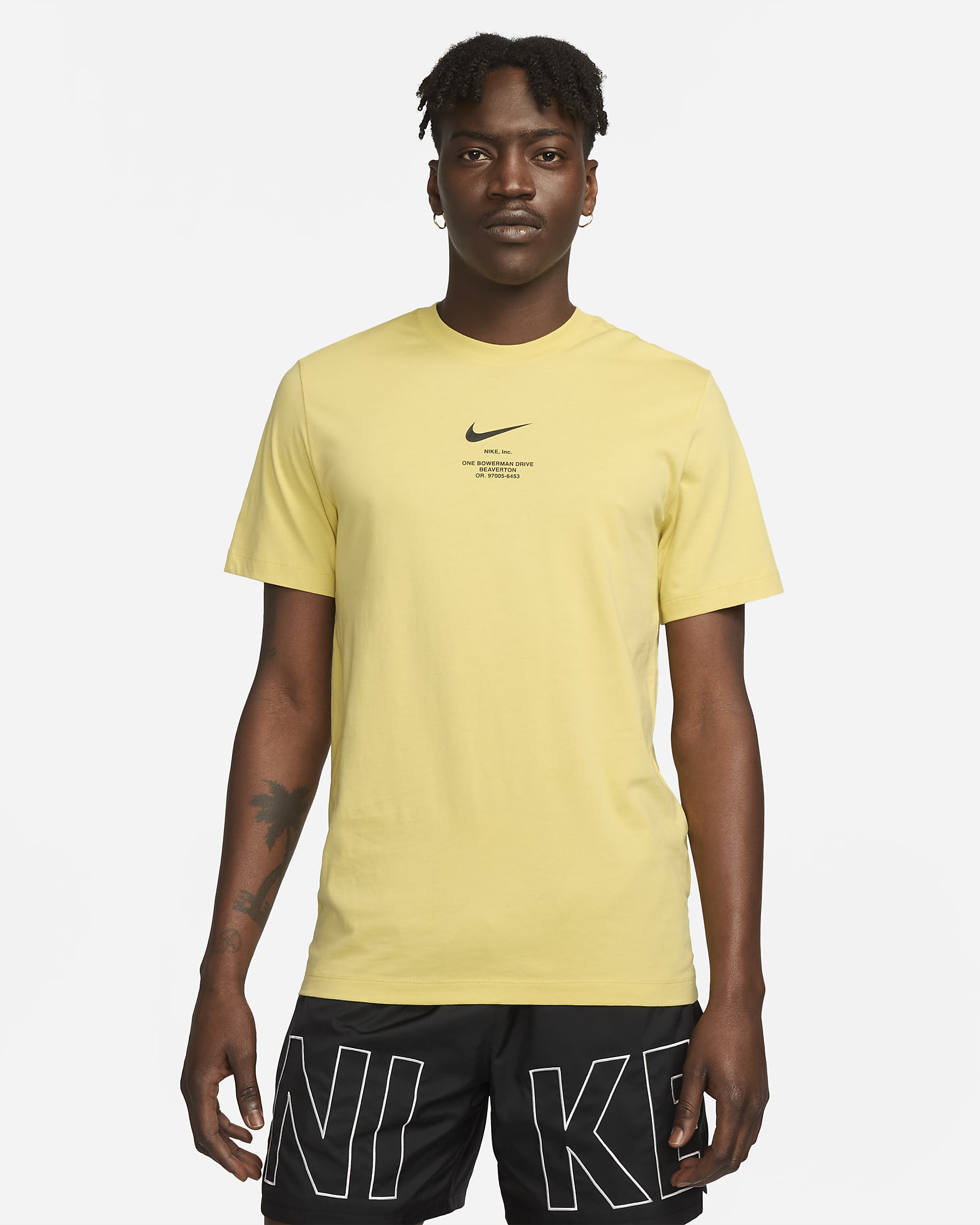 Nike Sportswear Men's T-Shirt. Nike UK