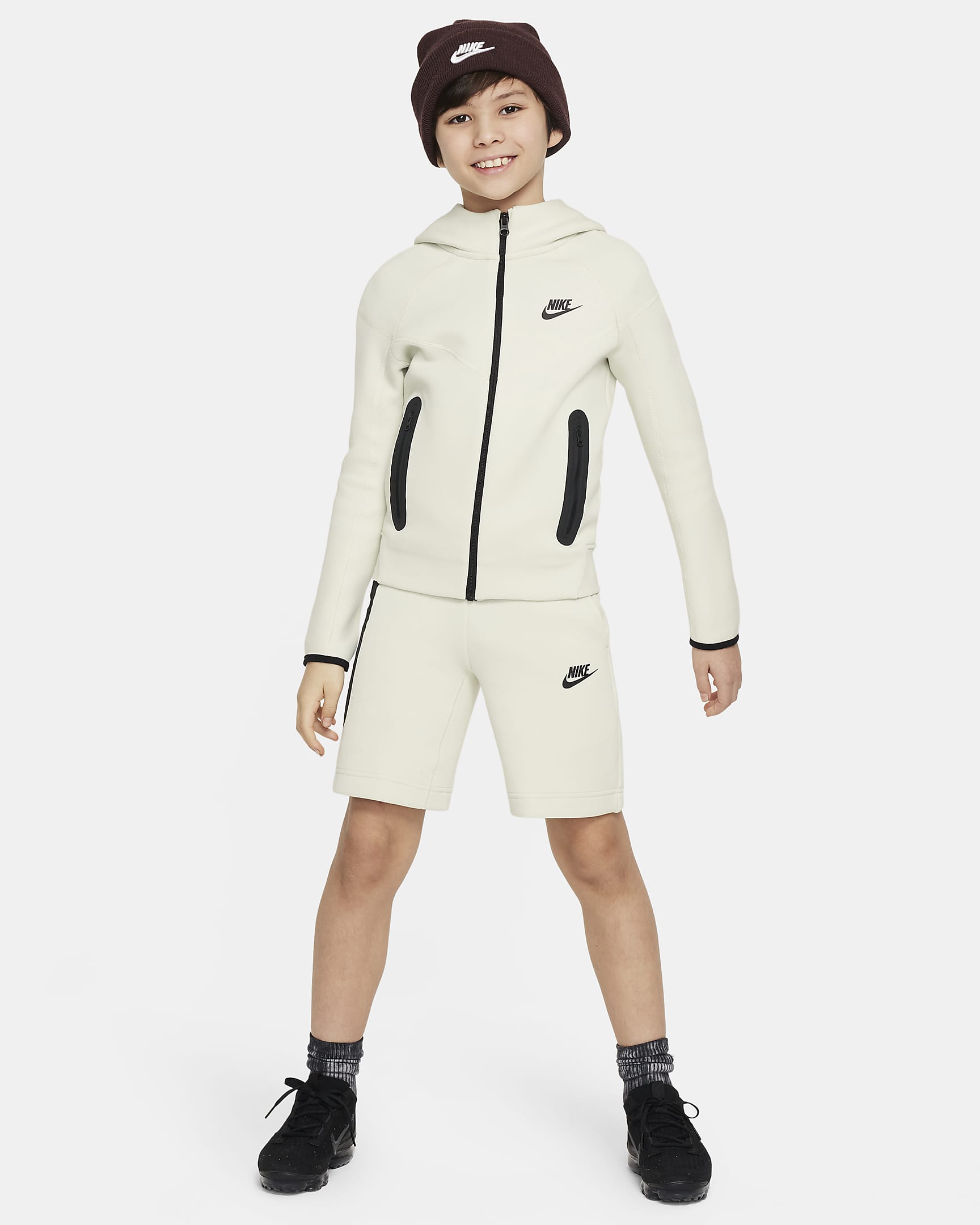 Nike Sportswear Tech Fleece Kapuzenjacke für ältere Kinder (Jungen) - Sea Glass/Schwarz/Schwarz