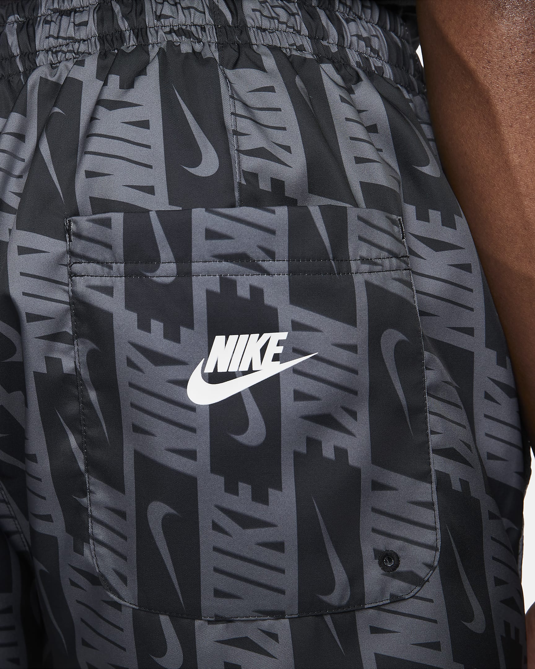 Nike Sportswear Men's Repeat Woven Flow Shorts. Nike IE