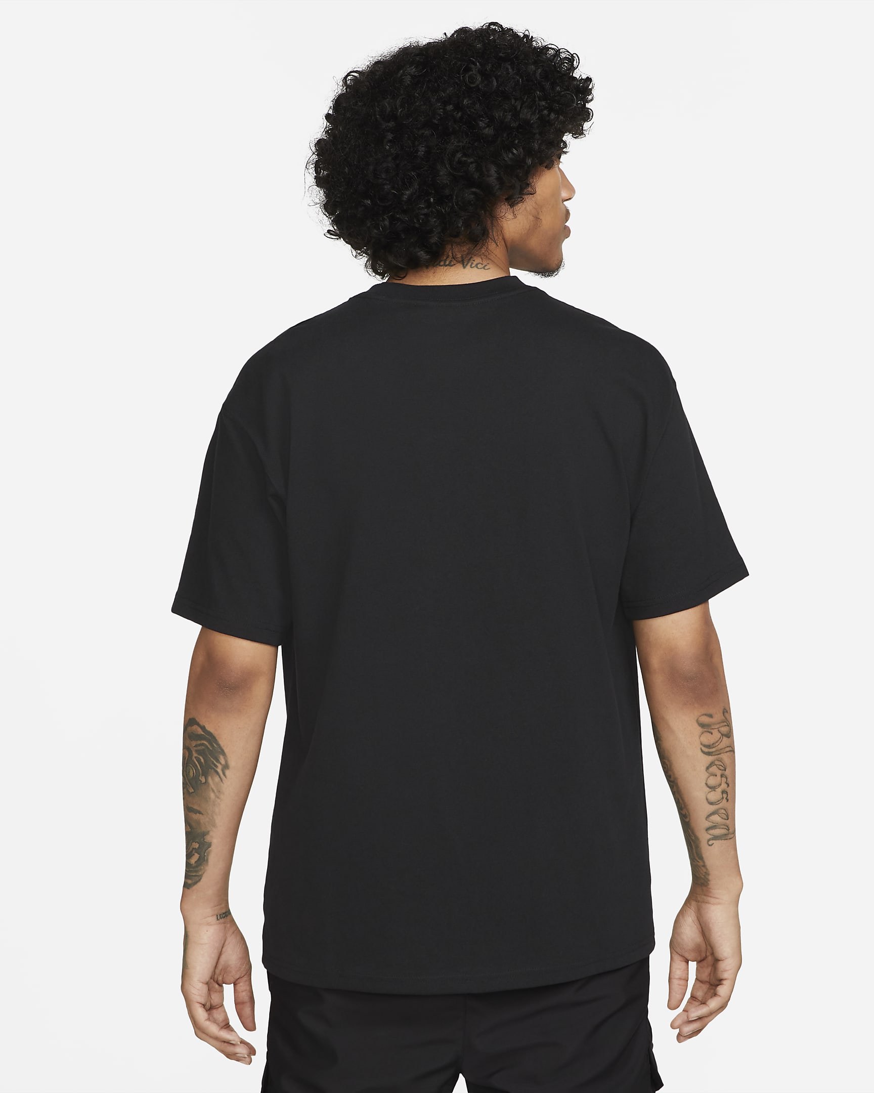 Nike Sportswear Men's Max90 T-Shirt. Nike CH