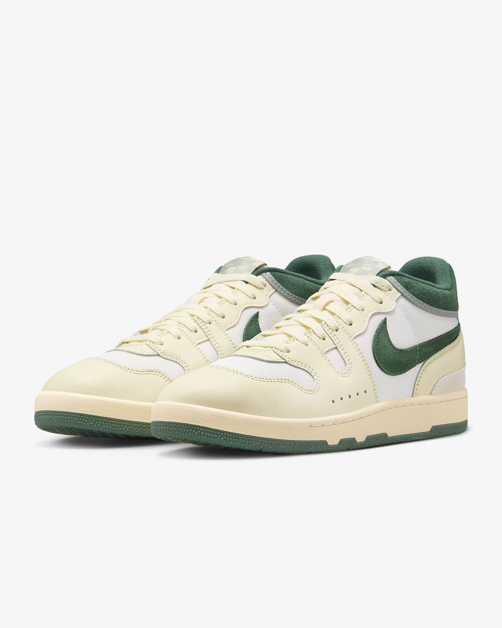 Nike Attack Men's Shoes - Sail/Coconut Milk/Pale Vanilla/Fir