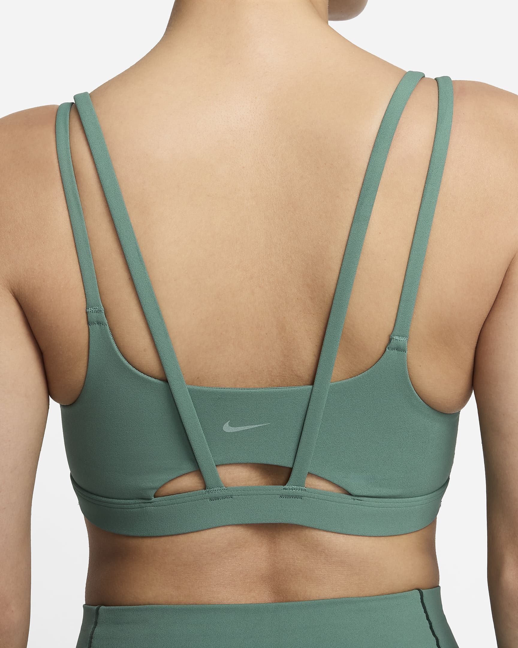 Nike Zenvy Strappy Sujetador deportivo de sujeción ligera con almohadilla - Mujer - Bicoastal/Blanco