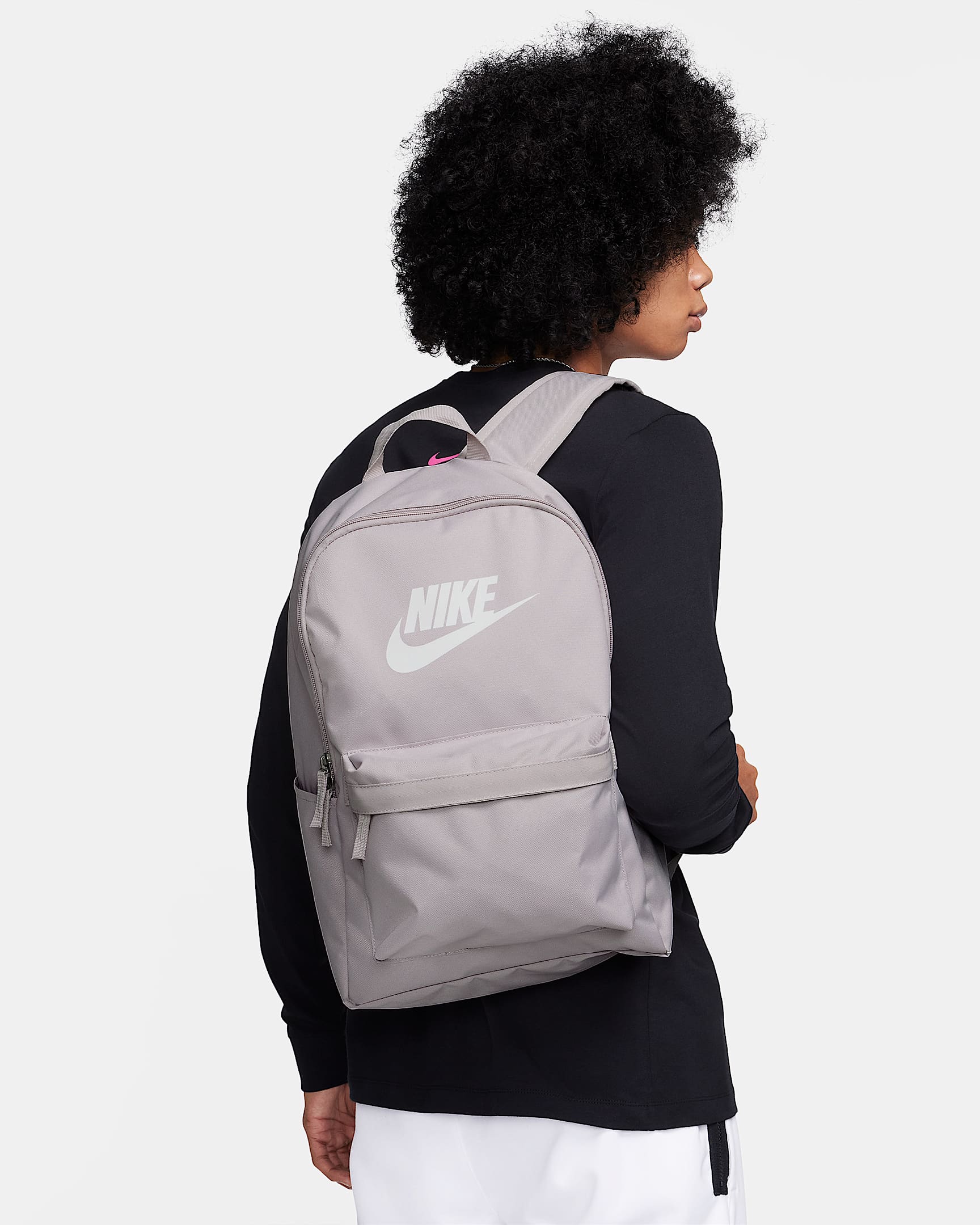 Nike Heritage Backpack (25L).