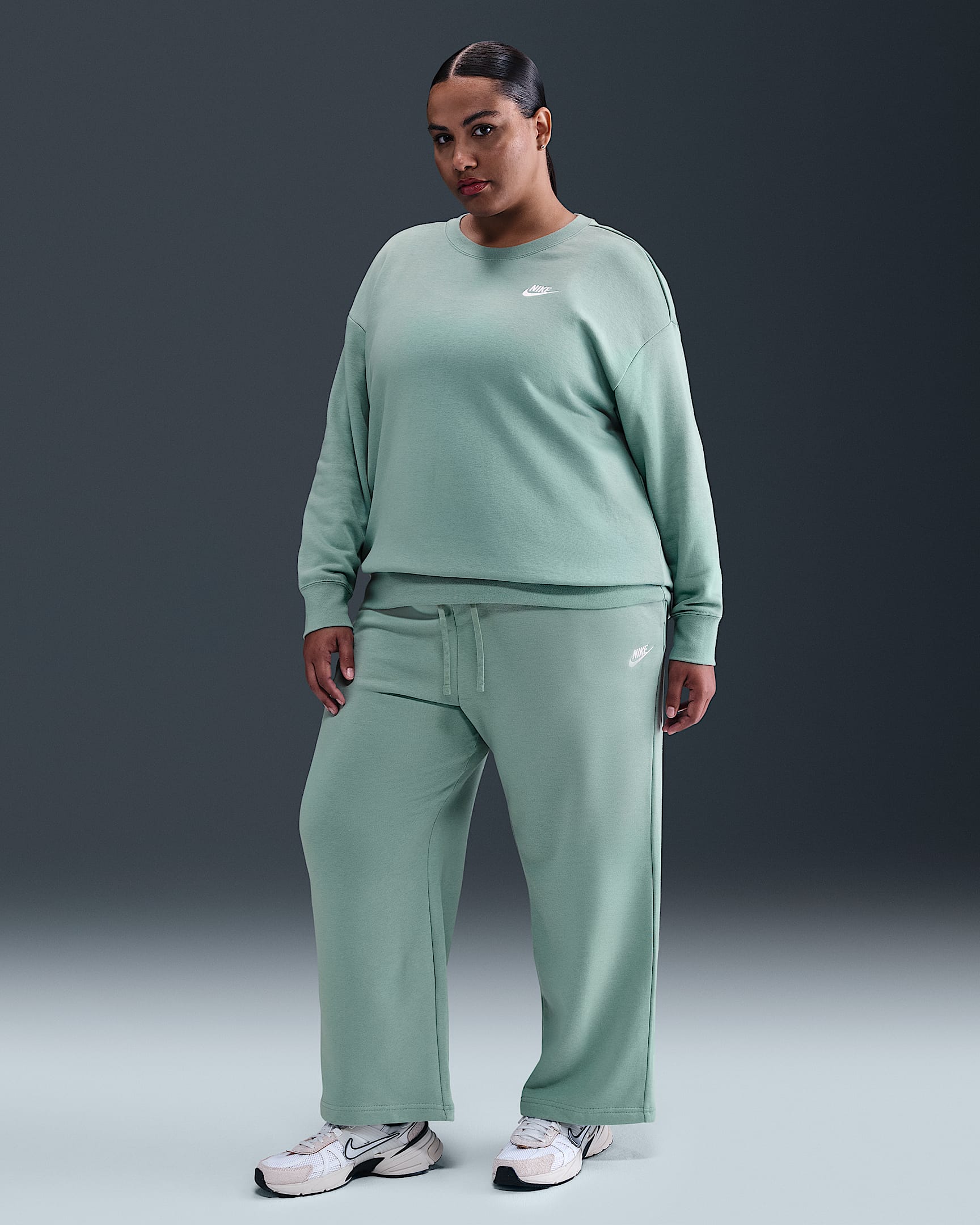 Nike Sportswear Club Fleece Women's Mid-Rise Wide-Leg Sweatpants (Plus Size) - Cannon/White