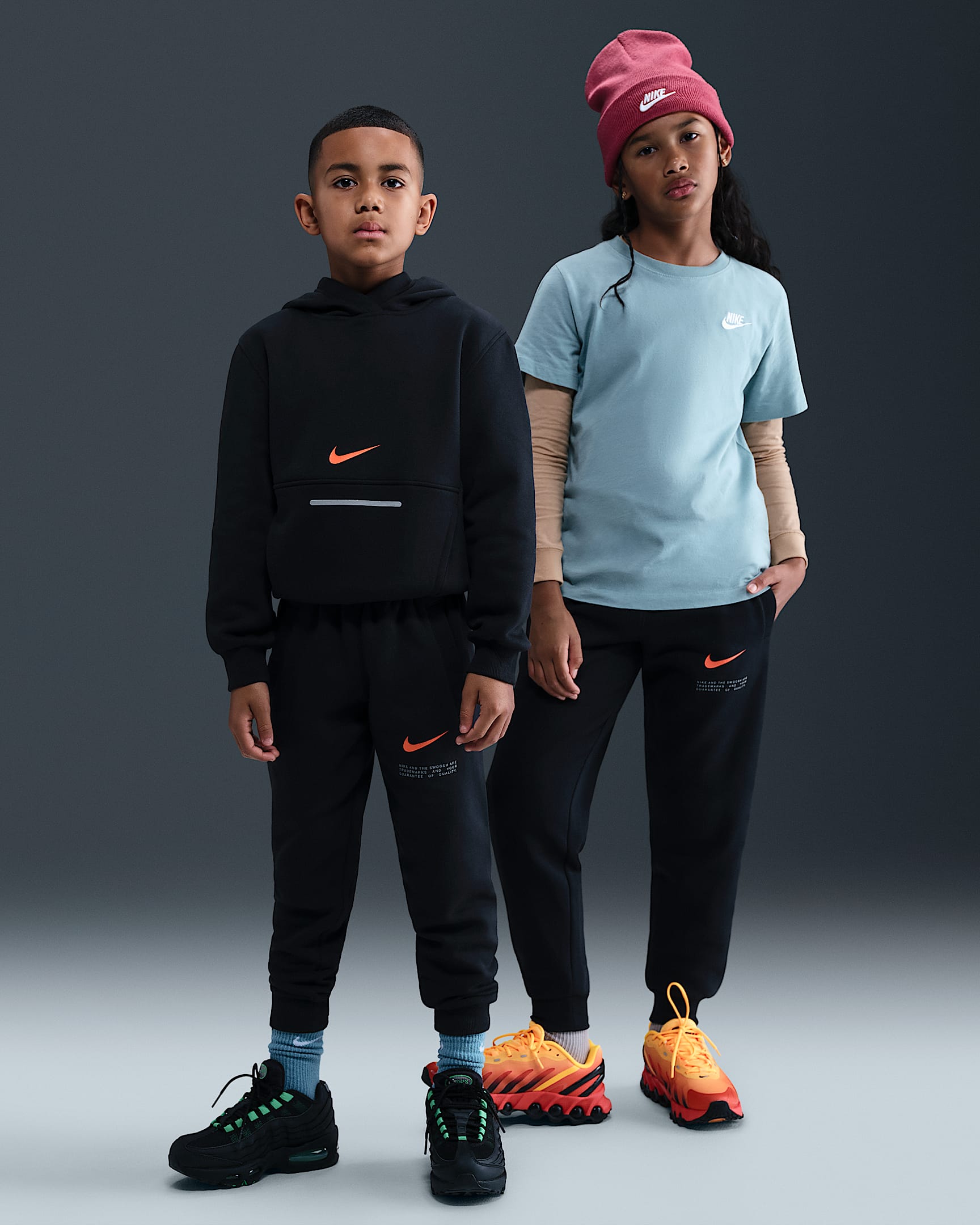 Survêtement Nike Sportswear Club Fleece pour ado - Noir/Noir/Safety Orange