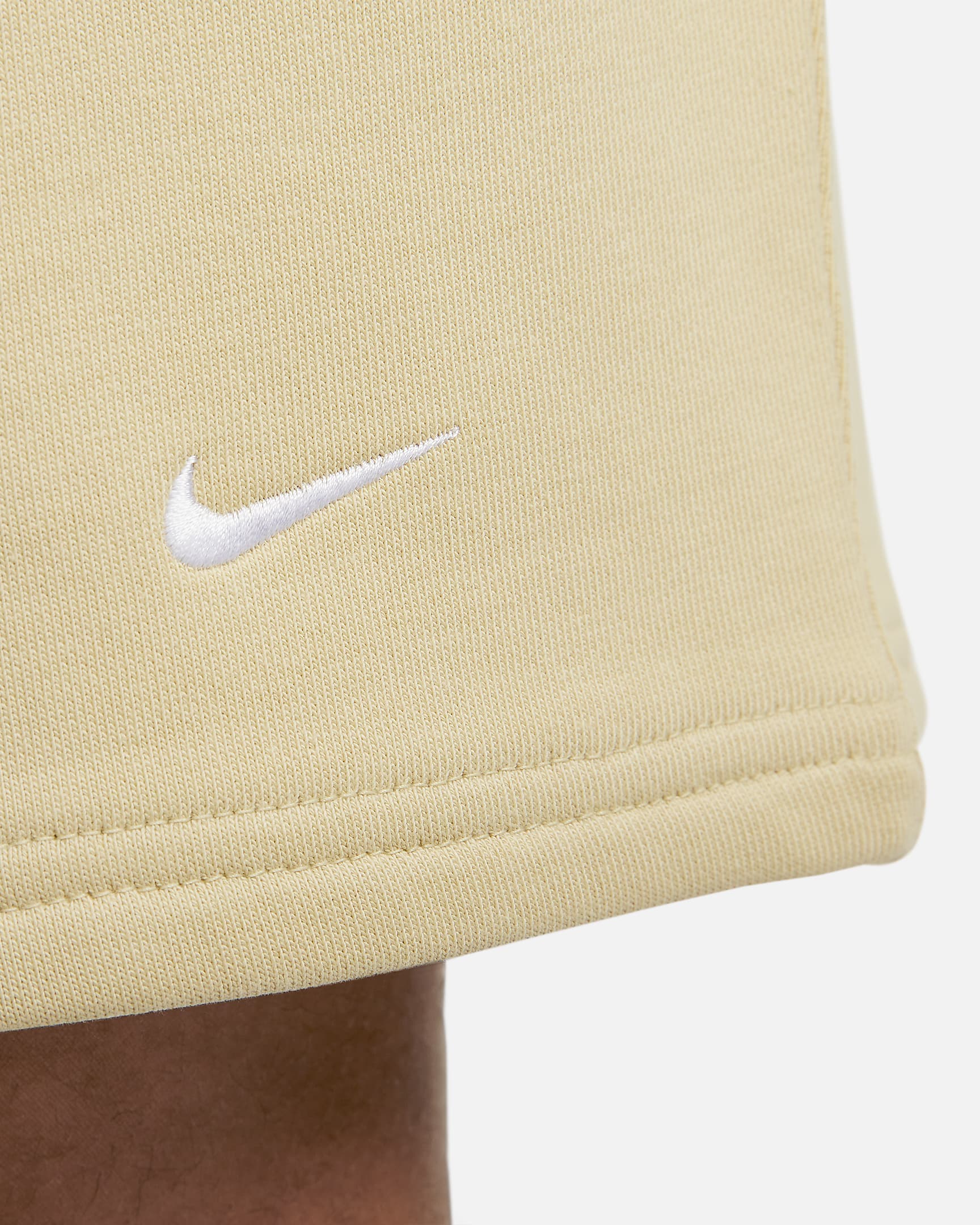 Nike Solo Swoosh Fleece Shorts. Nike UK