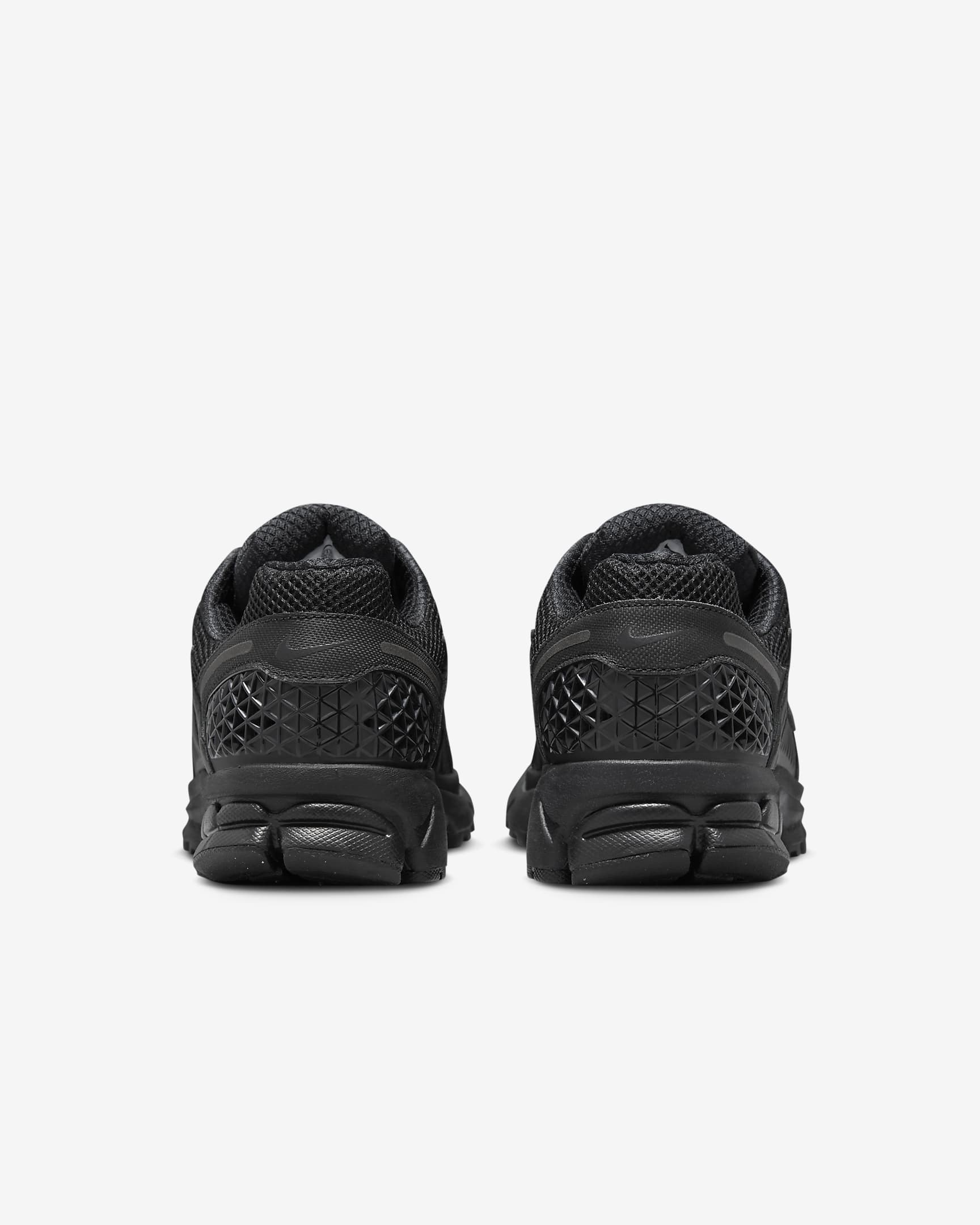 Nike Zoom Vomero 5 Men's Shoes - Black/Black