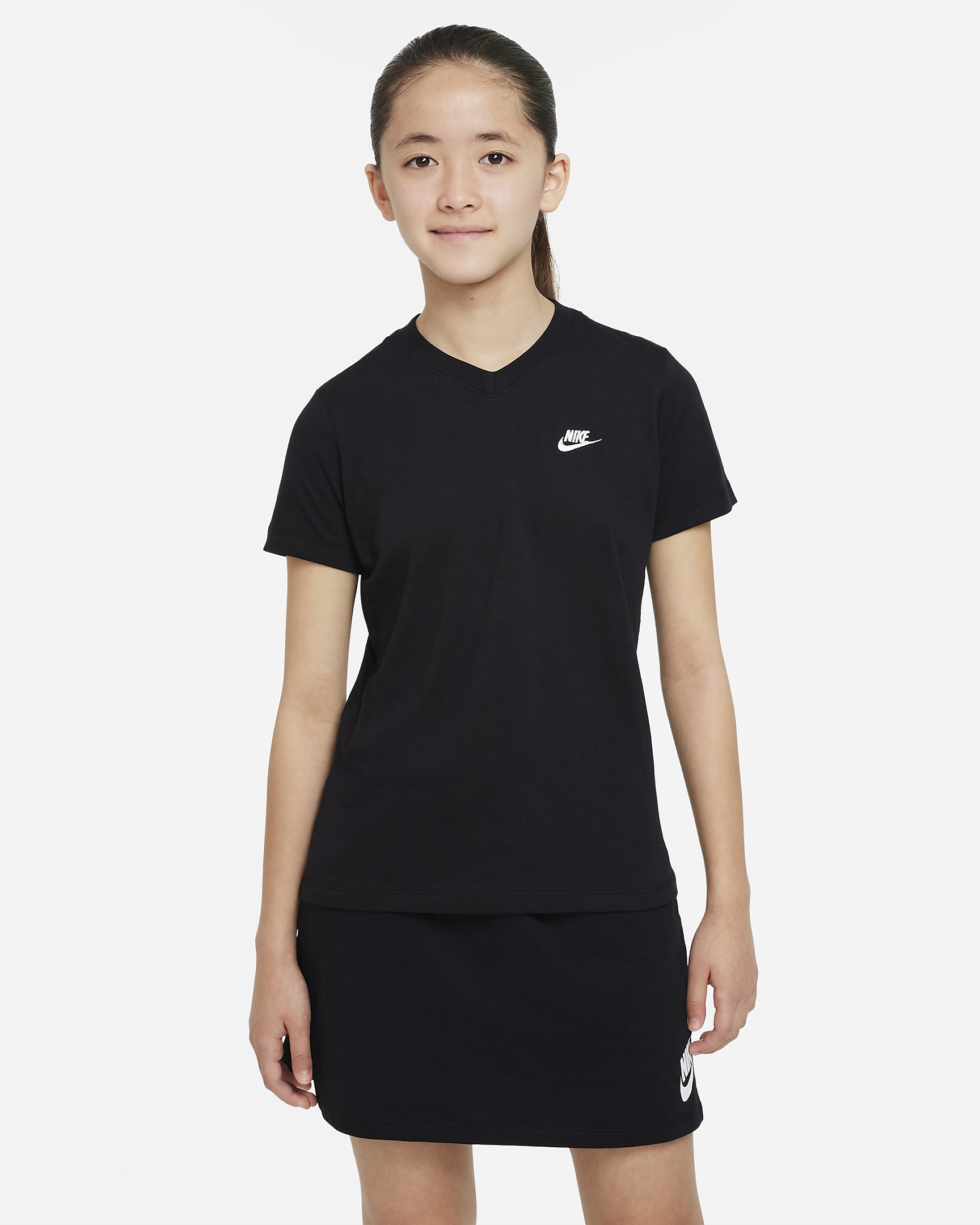 Nike Sportswear Big Kids' (Girls') V-Neck T-Shirt - Black