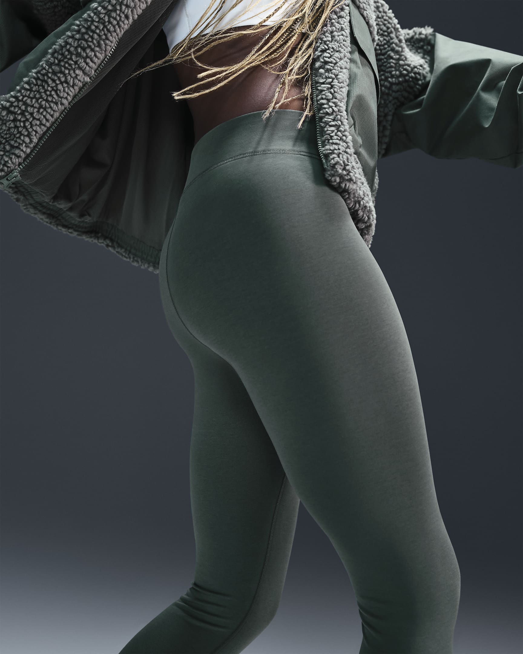 Nike Sportswear Classic Leggings de 7/8 amb cintura alta - Dona - Vintage Green/Sail