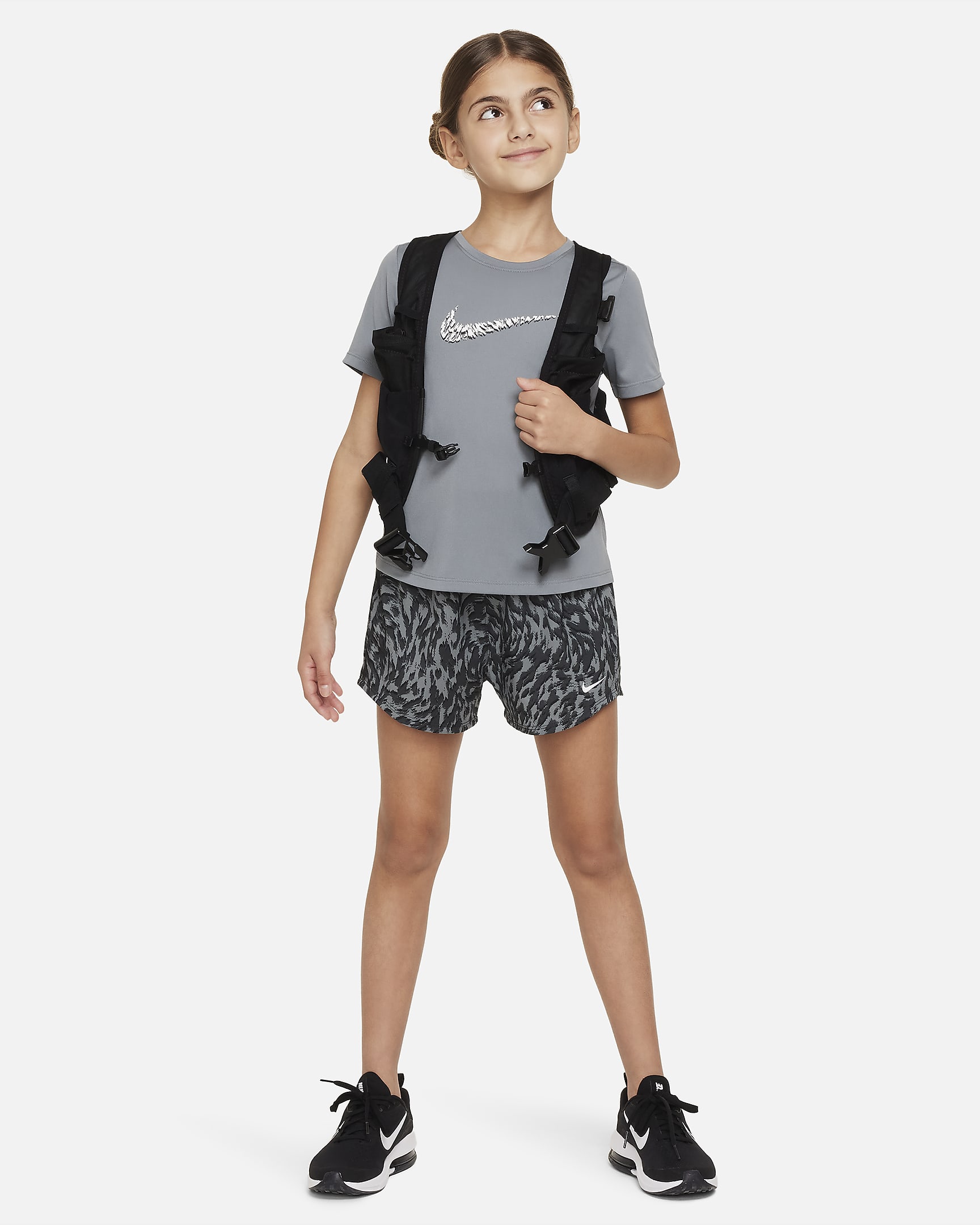Nike One Older Kids' (Girls') Short-Sleeve Training Top. Nike UK
