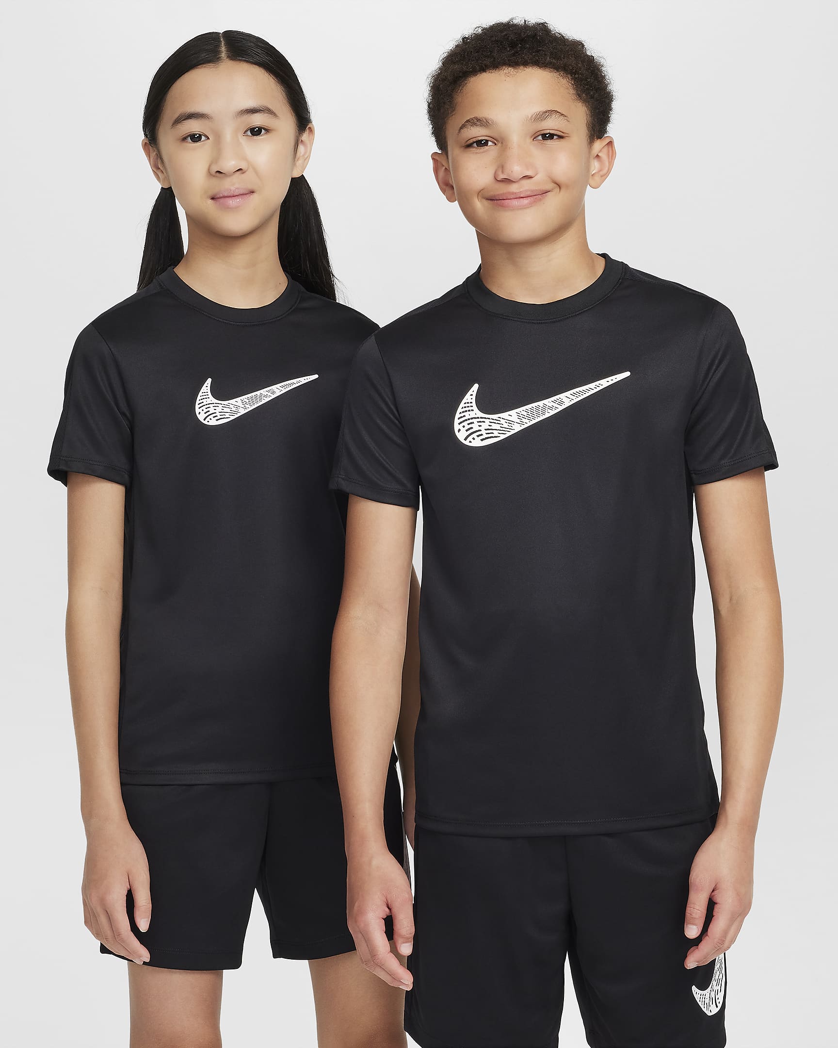 Playera de manga corta Dri-FIT para niños talla grande Nike Trophy23 - Negro