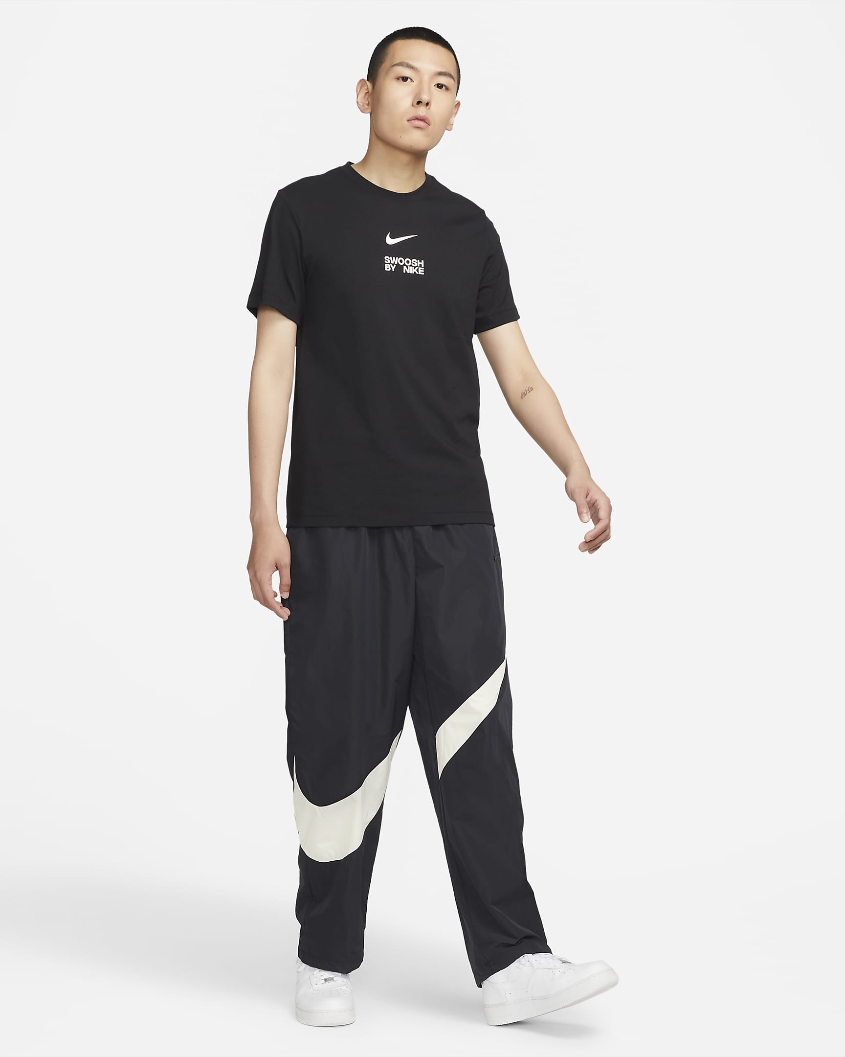 Nike Swoosh Men's Woven Trousers - Black/Coconut Milk/Black