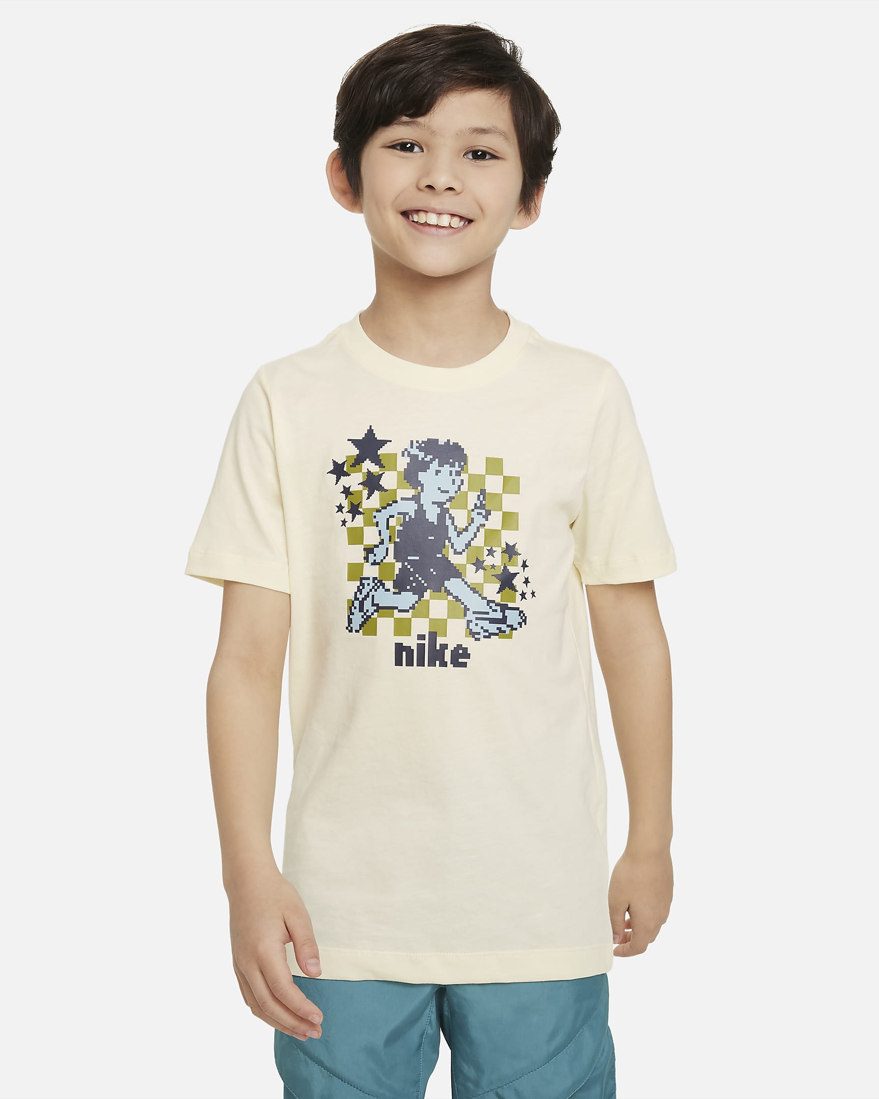 Nike Sportswear Older Kids' (Boys') TShirt. Nike PH