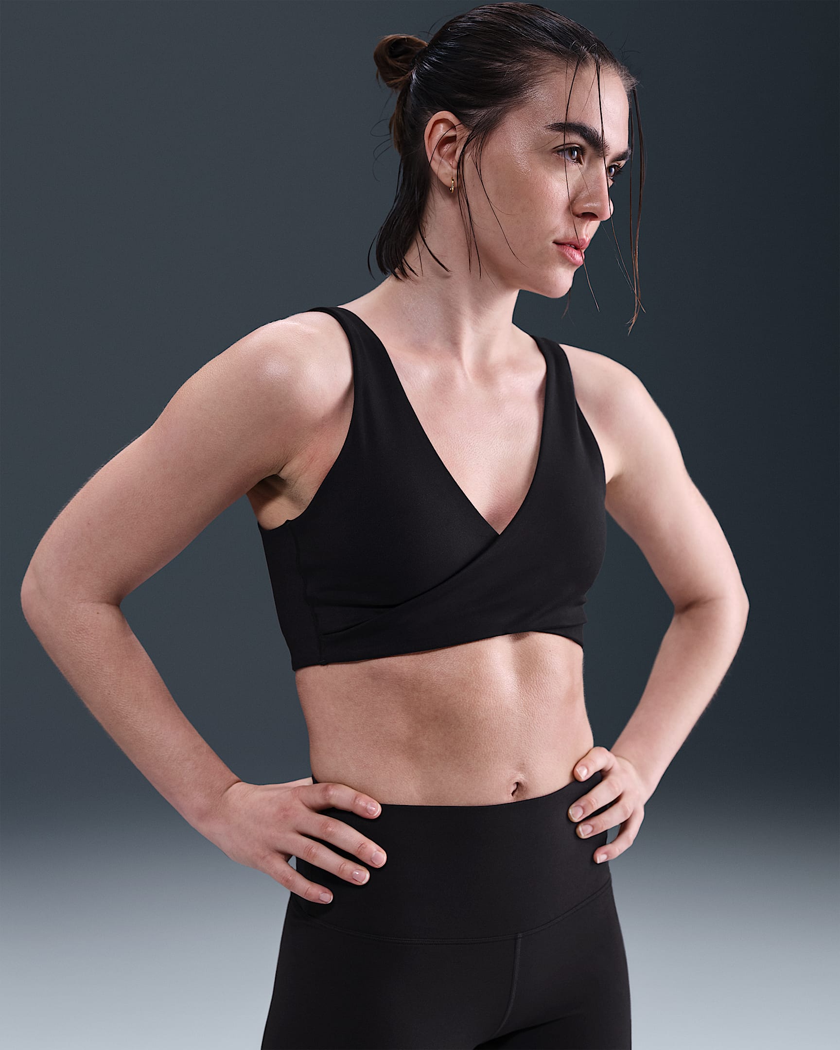 Nike One Women'e Light-Support Padded Sports Bra - Black/Dark Smoke Grey