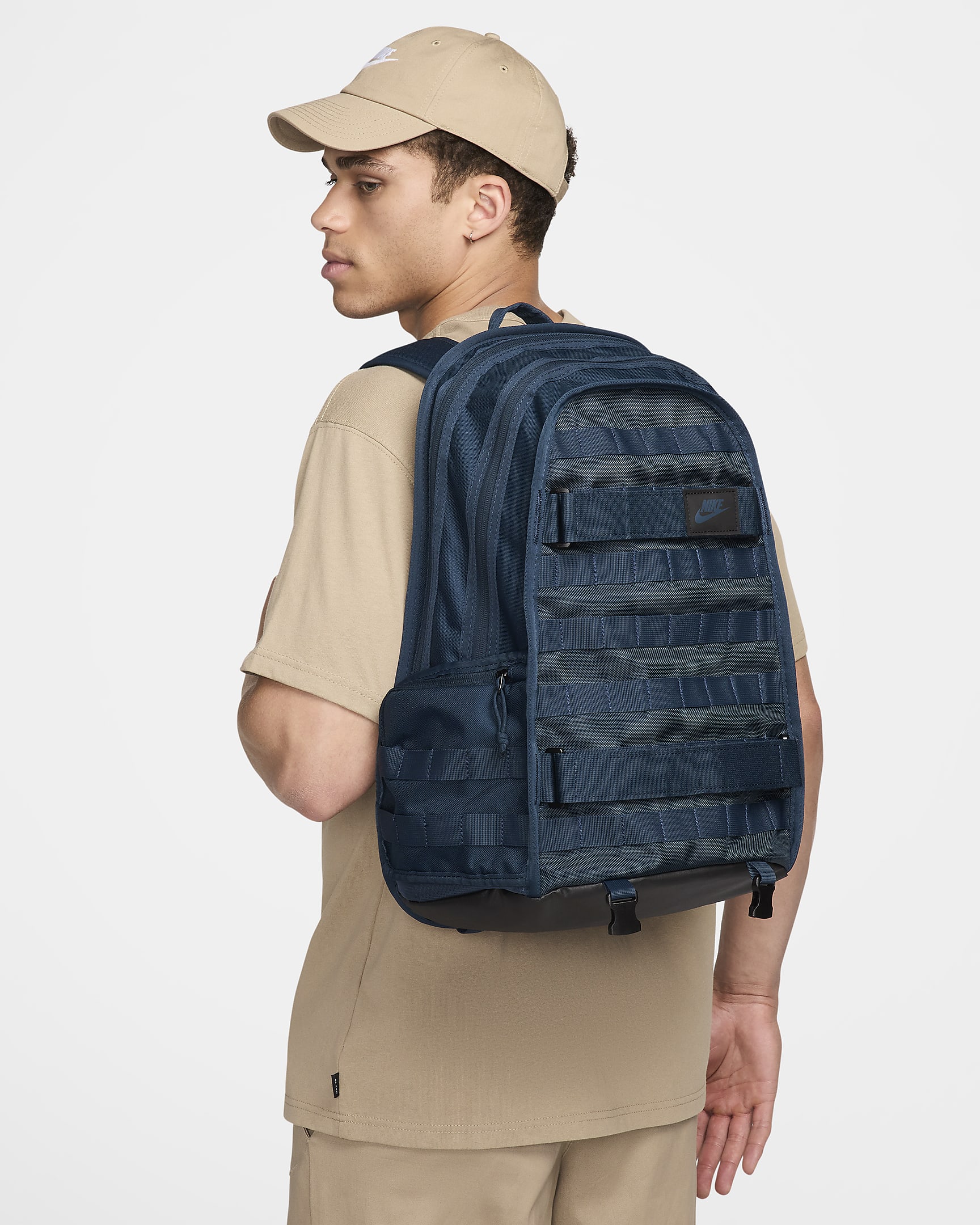 Nike Sportswear RPM ryggsekk (26L) - Armory Navy/Svart/Armory Navy