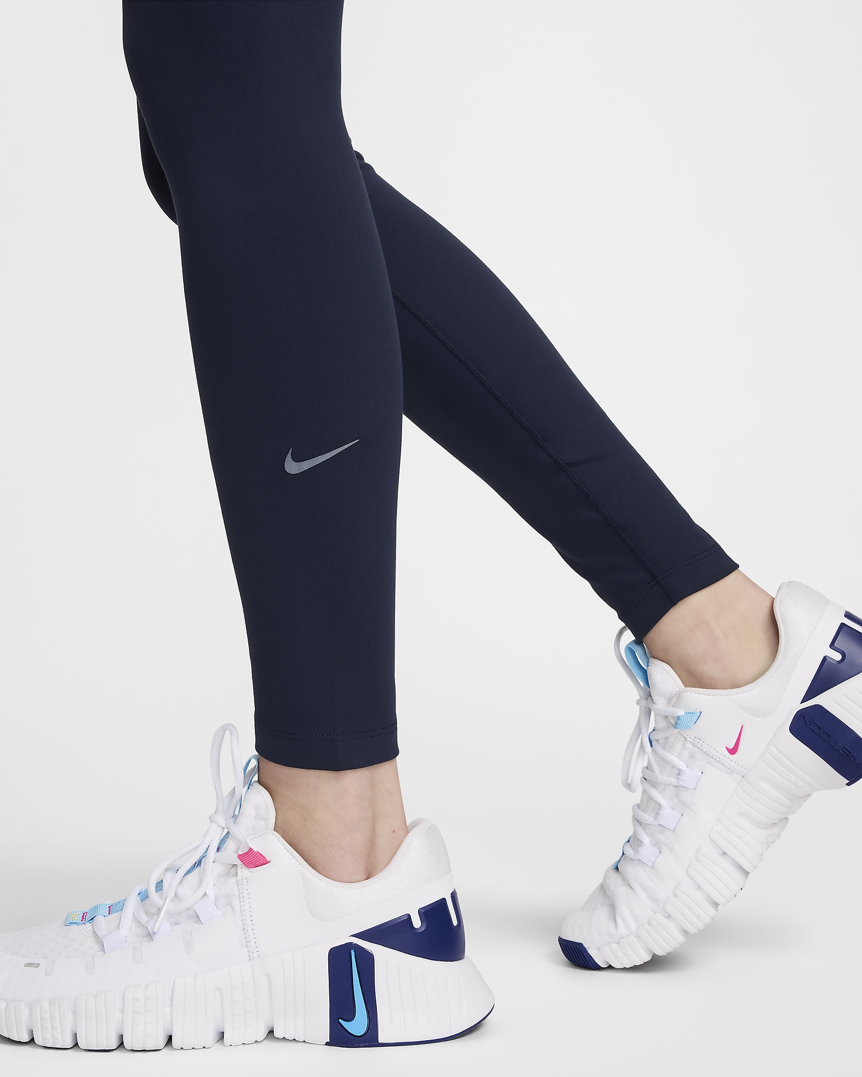 Nike One leggings i full lengde med høyt liv til dame - Obsidian/Svart