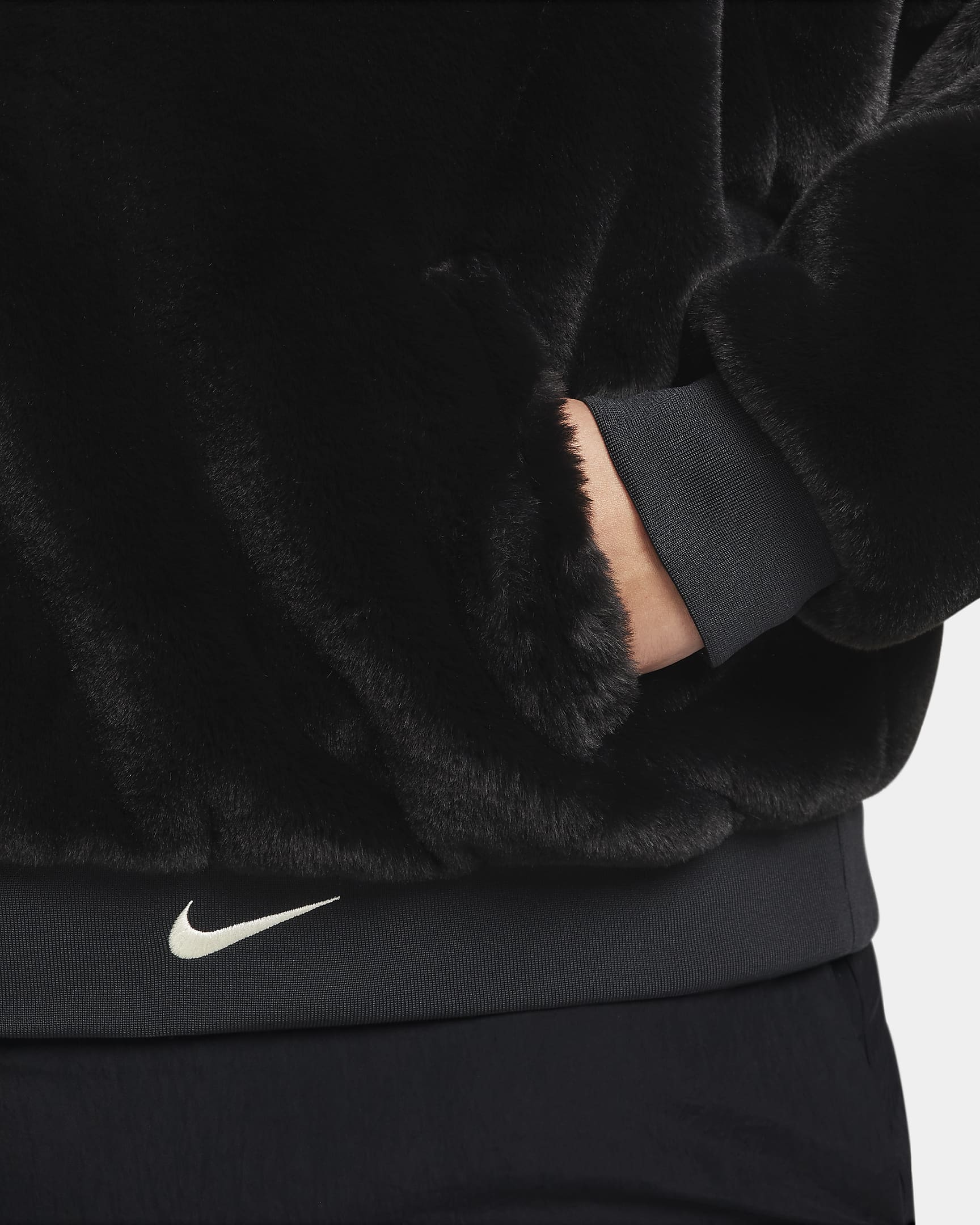 Nike Sportswear Women's Reversible Faux-Fur Bomber (Plus Size). Nike UK