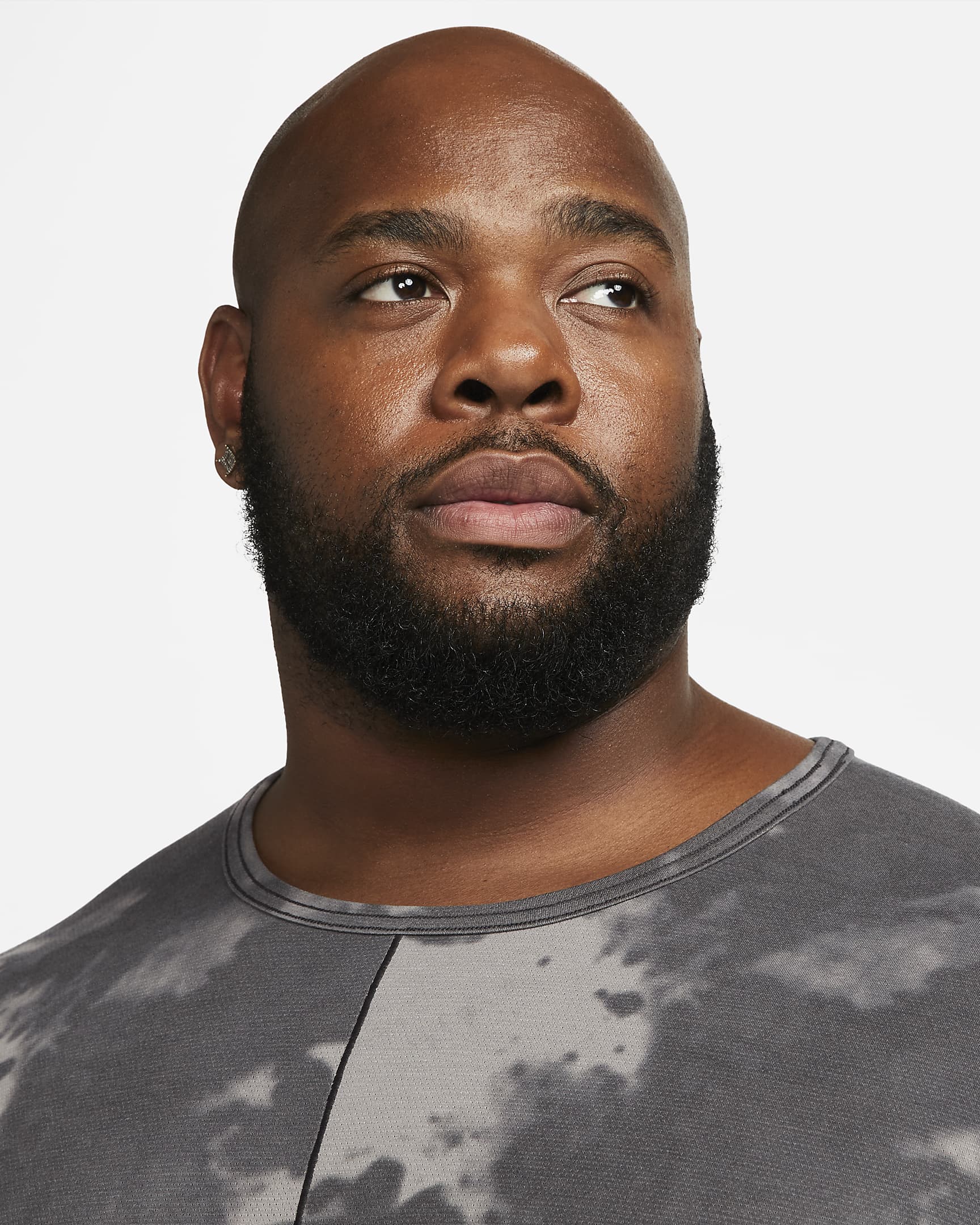 Nike DriFIT Men's Allover Print ShortSleeve Yoga Top.