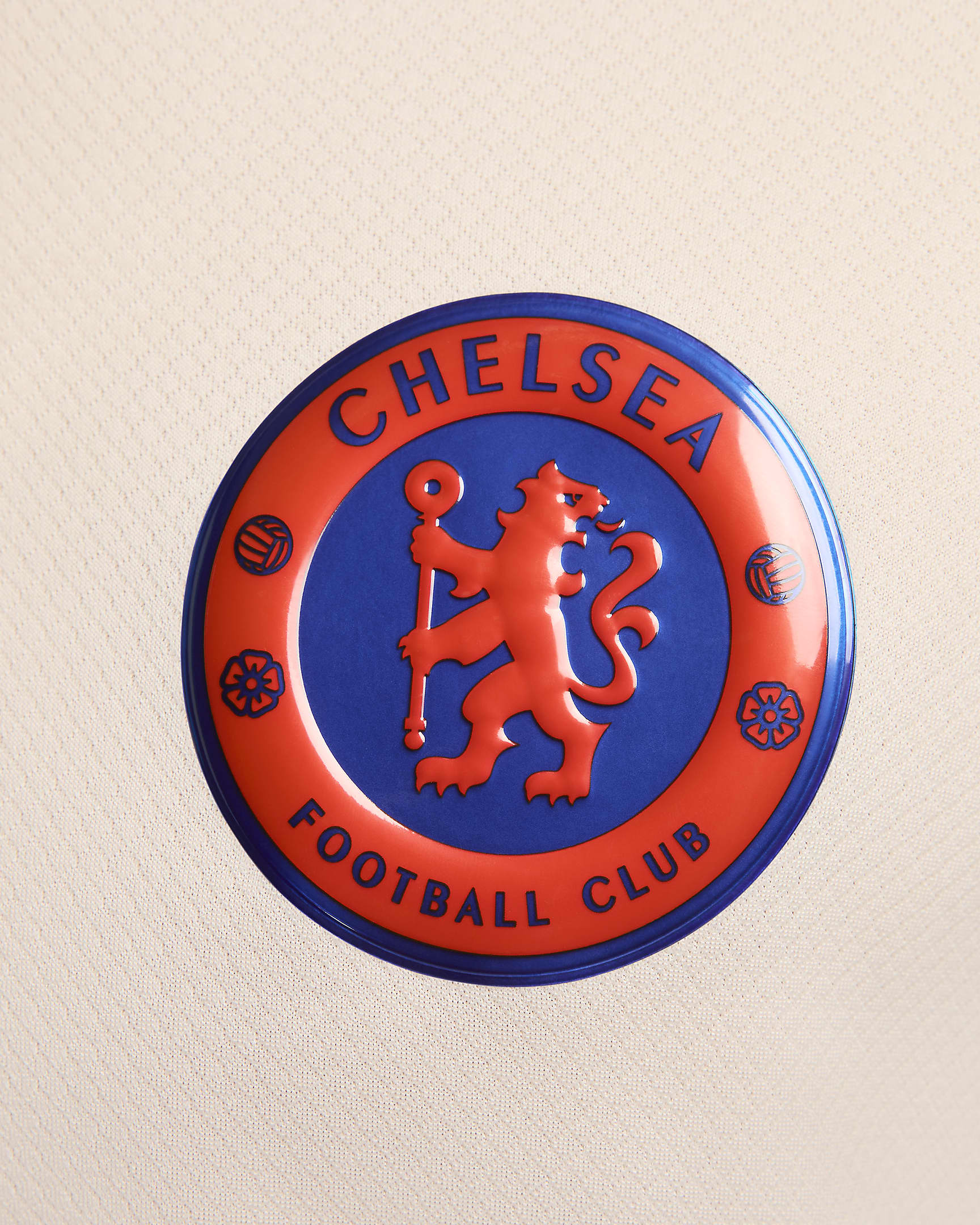 Chelsea FC 2024/25 Stadyum Deplasman Nike Dri-FIT Erkek Futbol Taraftar Forması - Guava Ice/Team Orange/Rush Blue