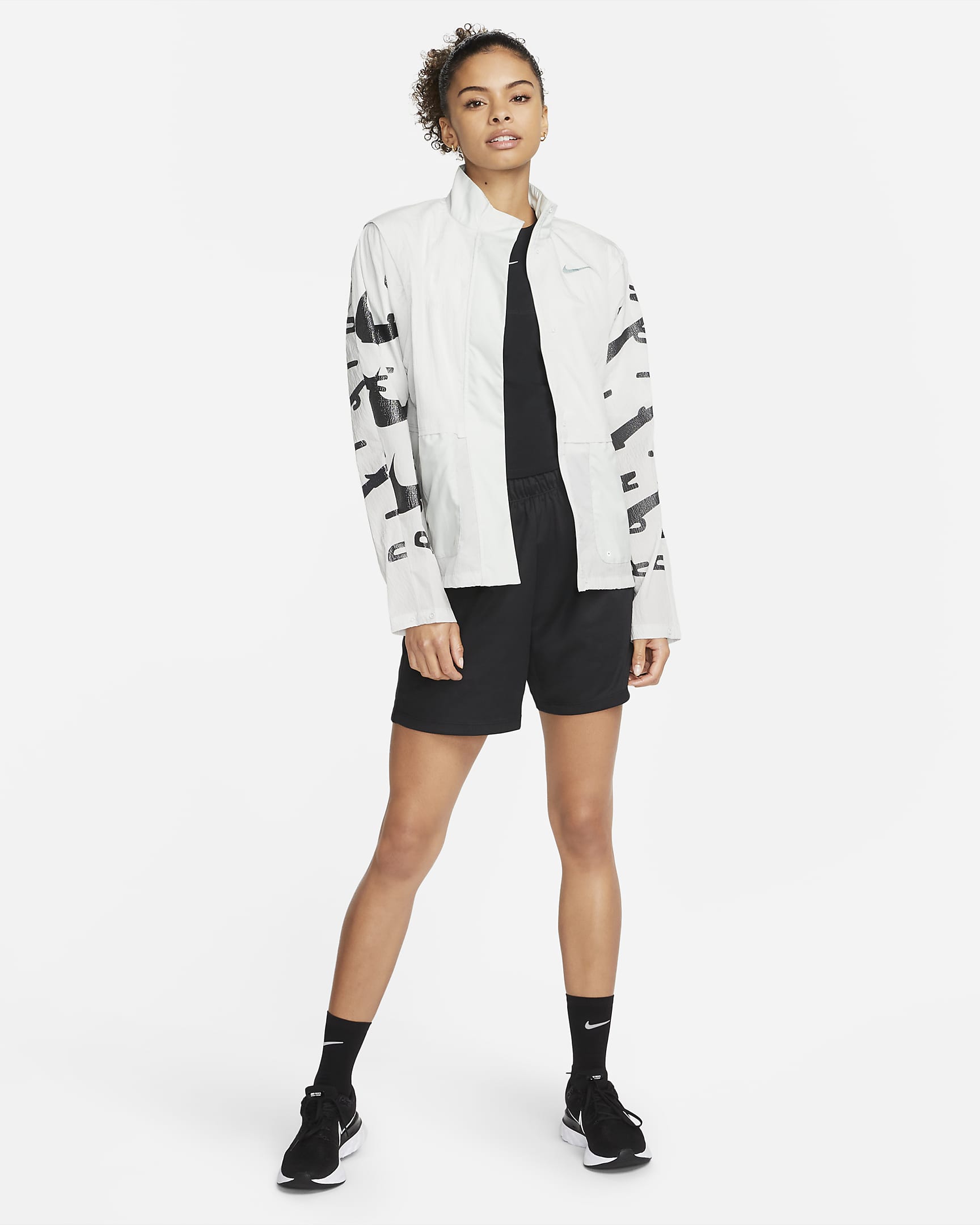 Nike ThermaFIT Run Division Women's Jacket. Nike BG