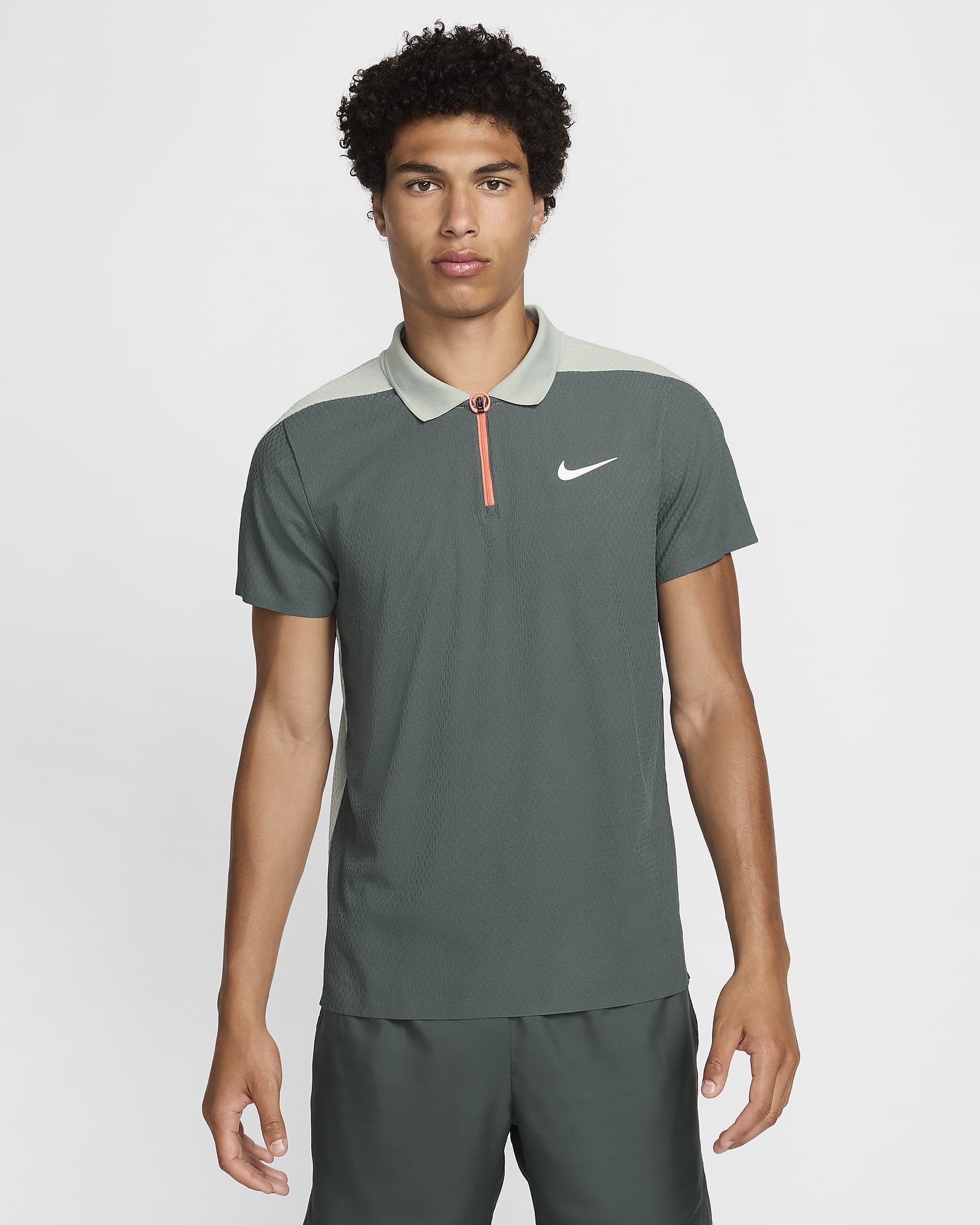 Ανδρική μπλούζα πόλο τένις Dri-FIT ADV NikeCourt Slam Ultimate - Vintage Green/Jade Horizon/Light Silver/Λευκό