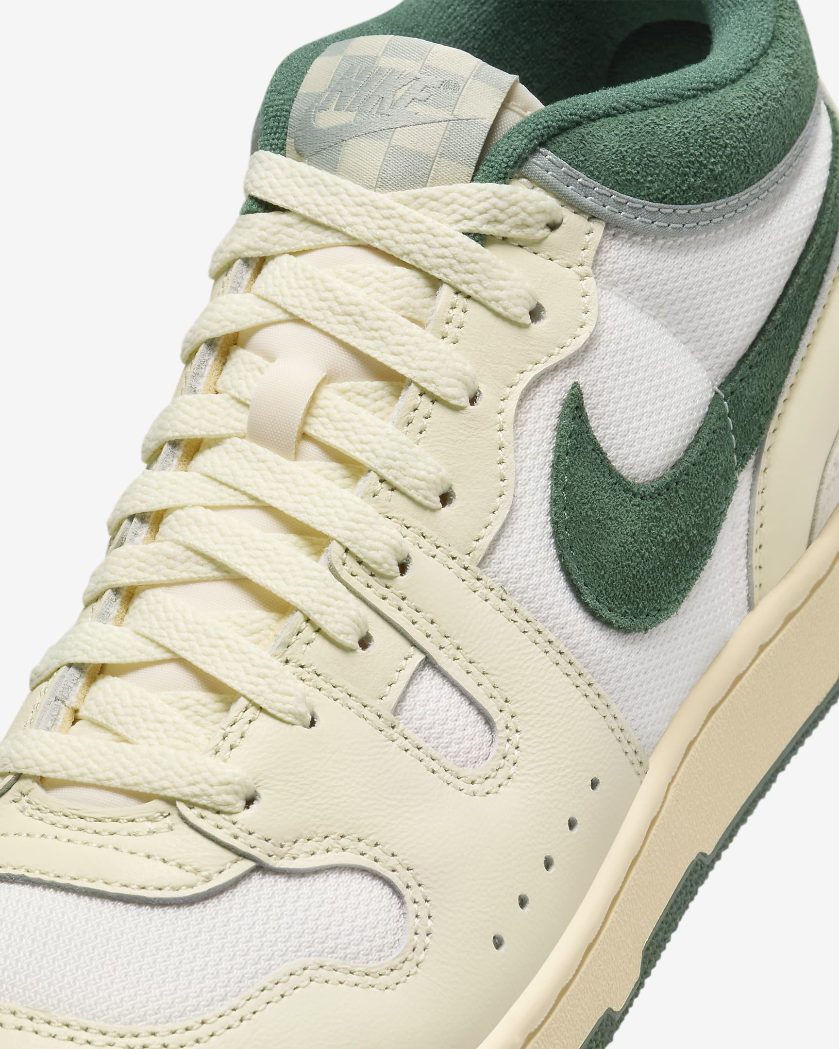 Nike Attack Zapatillas - Hombre - Sail/Coconut Milk/Pale Vanilla/Fir