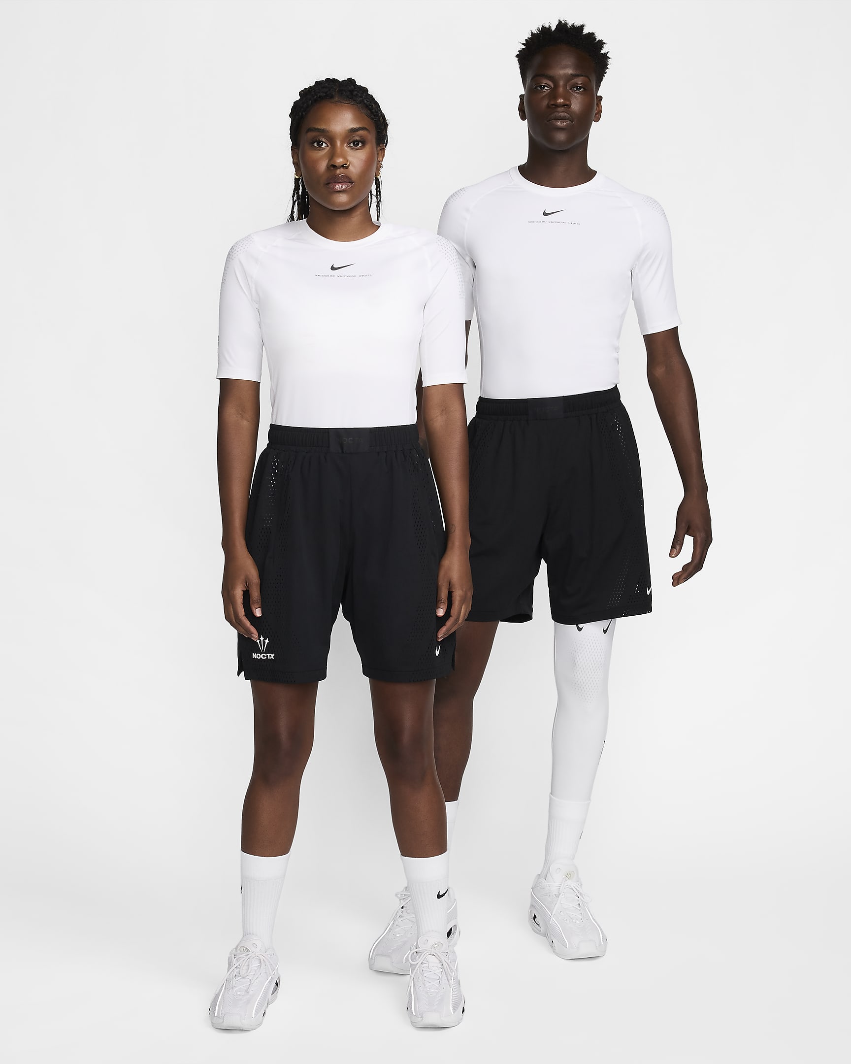 Haut de basketball première couche à manches courtes NOCTA pour Homme - Blanc/Noir