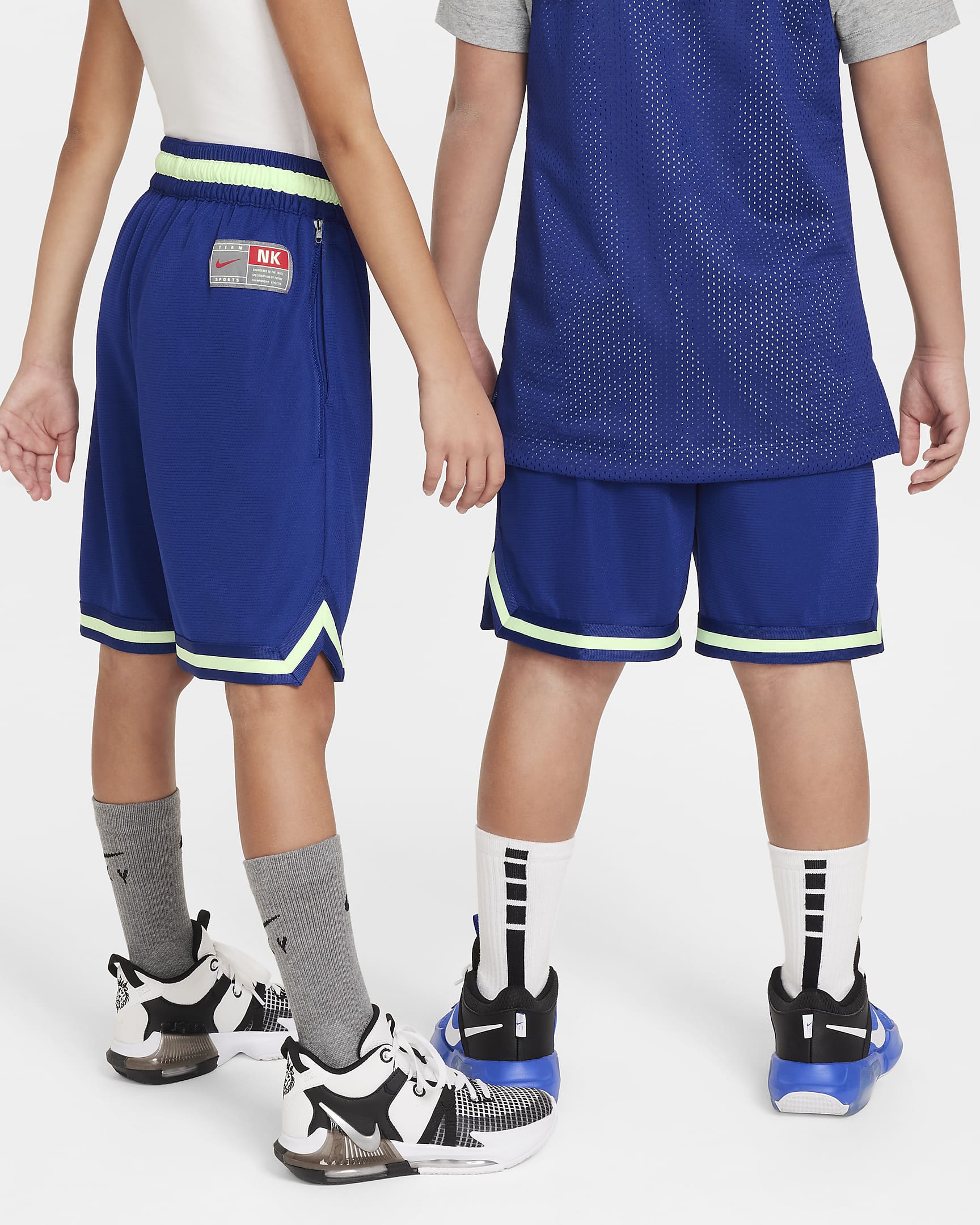 Nike DNA Culture of Basketball Older Kids' Dri-FIT Shorts - Deep Royal Blue/Vapour Green