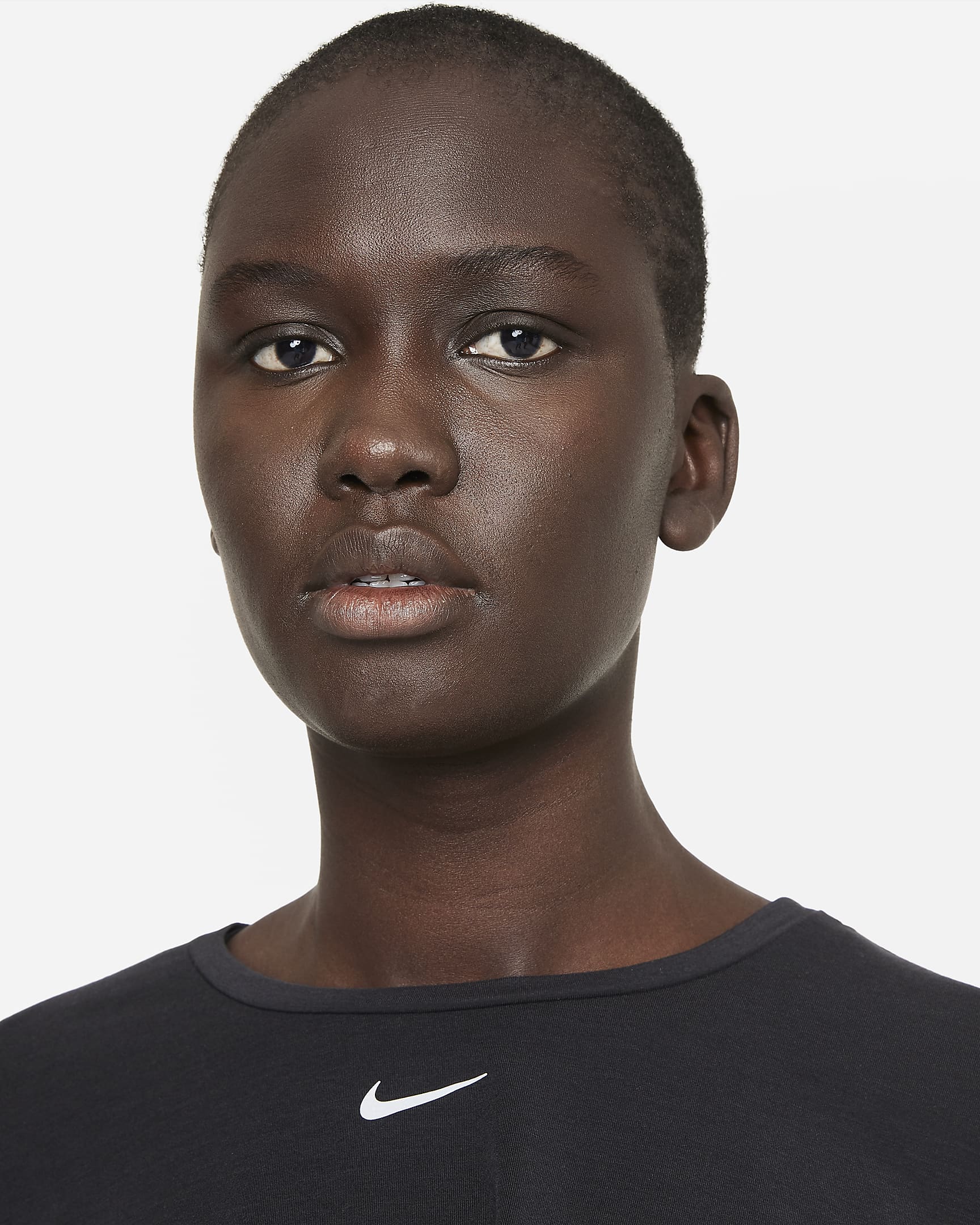 Nike Dri-FIT One Luxe Women's Twist Cropped Short-Sleeve Top. Nike SK