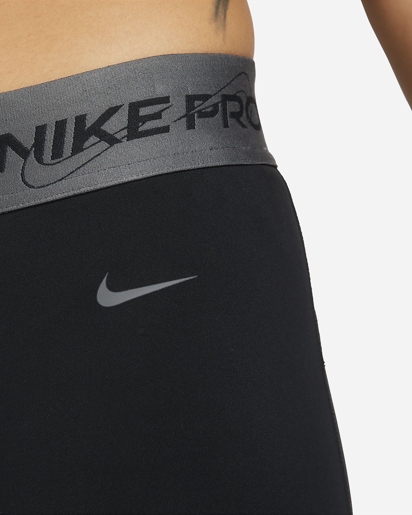 Nike Pro Women's Mid-Rise 7/8 Graphic Leggings. Nike BG
