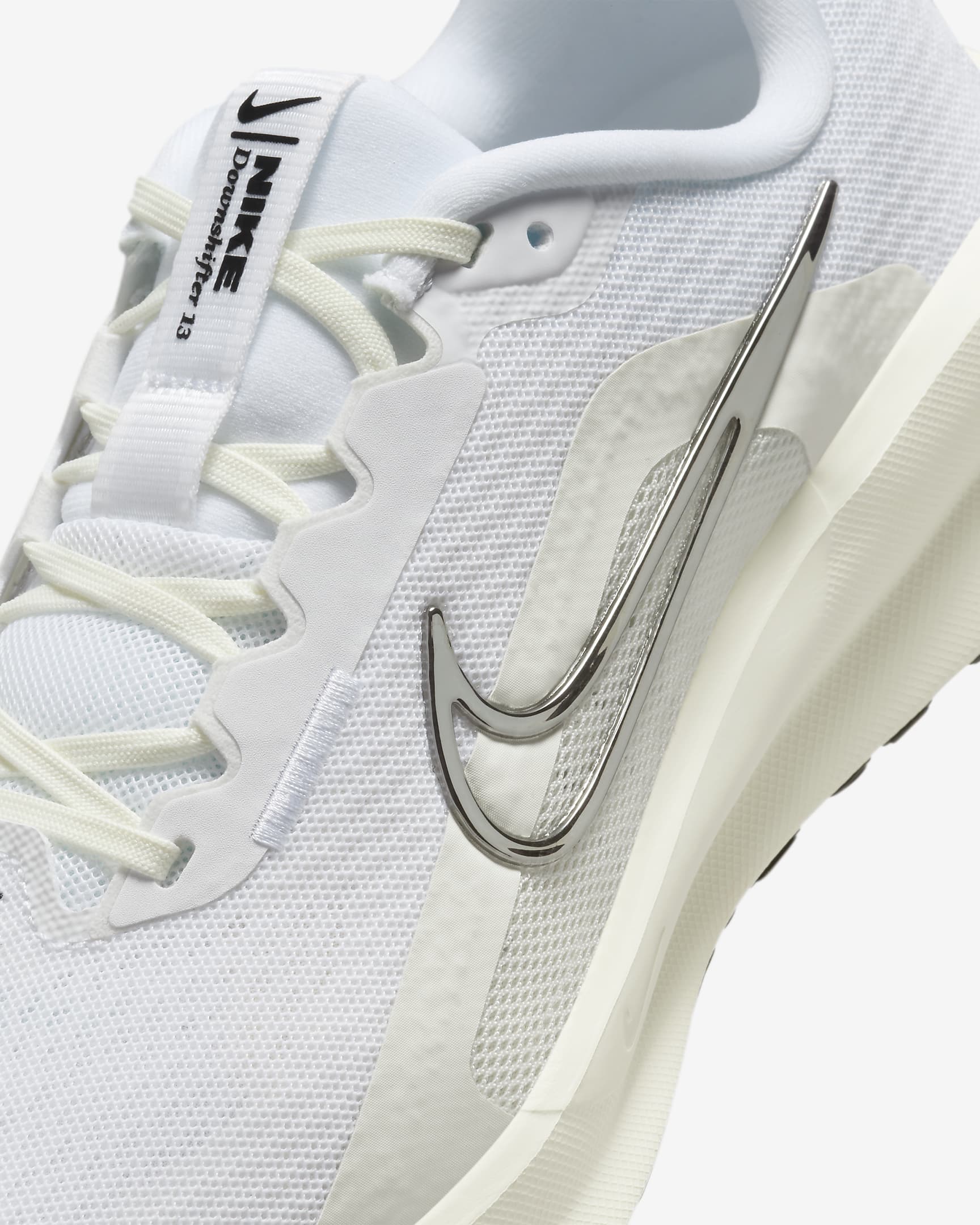 downshifter lightweight athletic sneaker