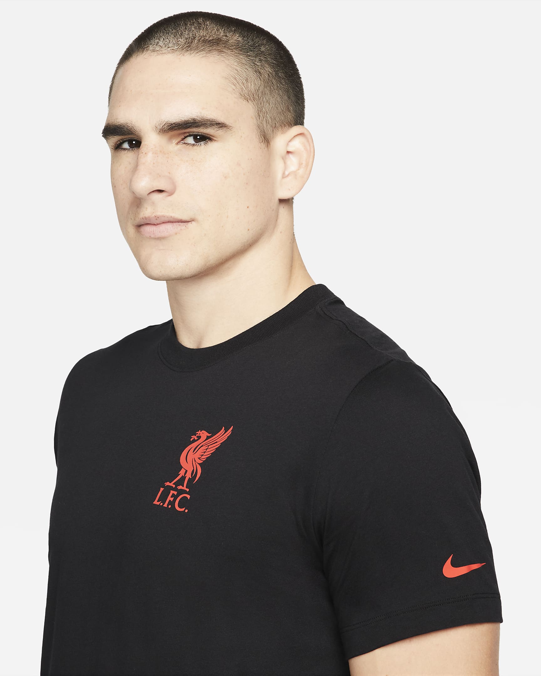Playera para hombre Liverpool FC. Nike.com