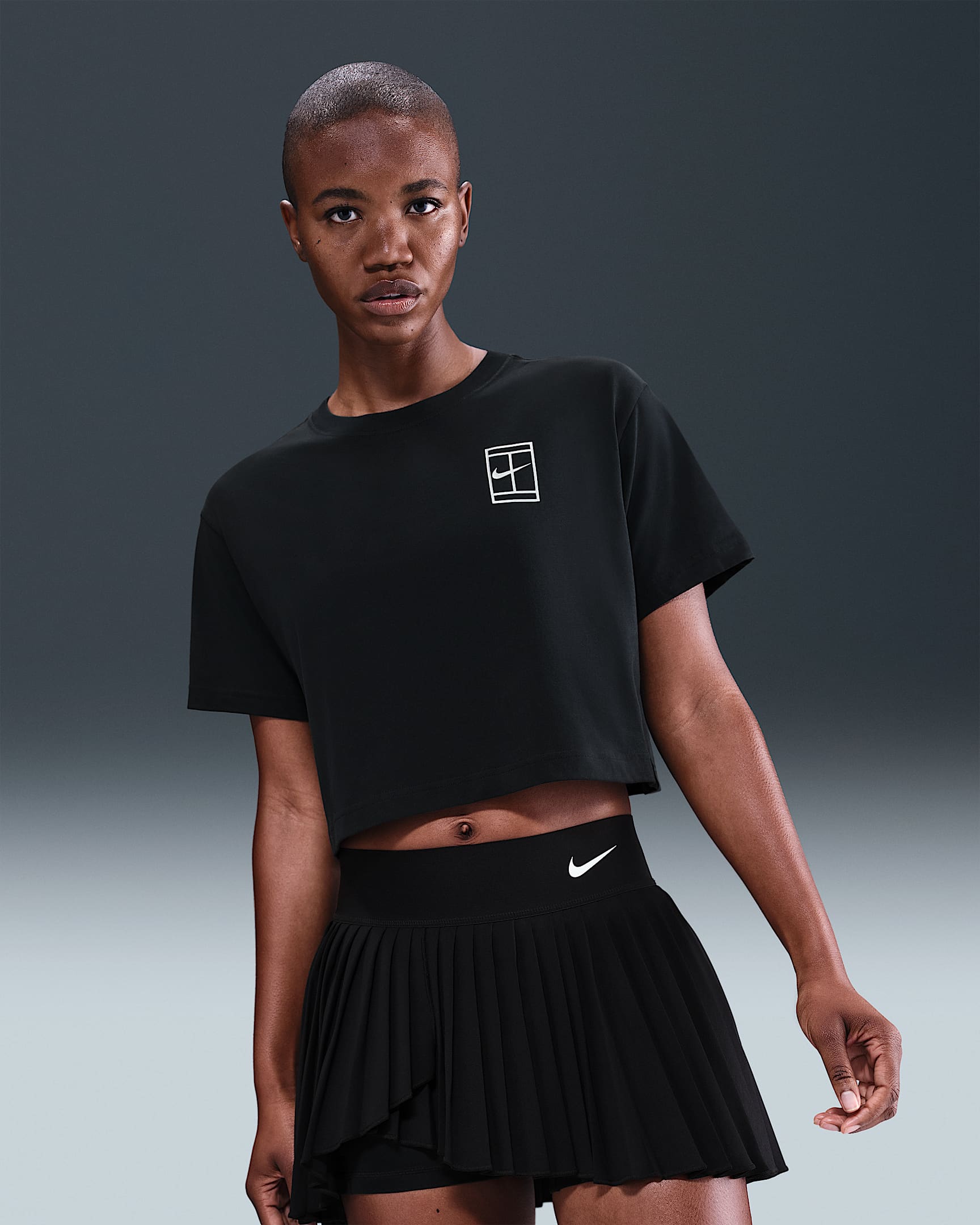 Nike Slam Women's Dri-FIT Short-Sleeve Cropped Tennis T-Shirt - Black
