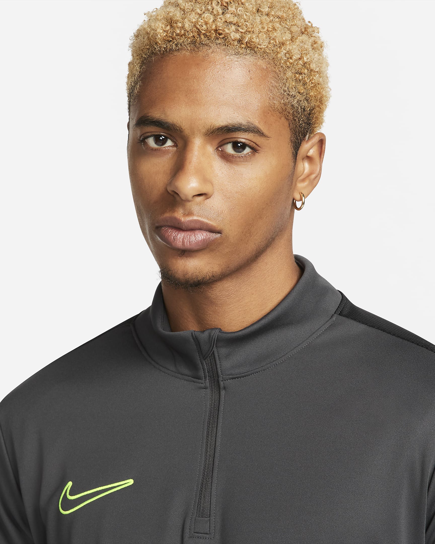 Nike Academy DriFIT Global Football herentop met halflange rits. Nike NL