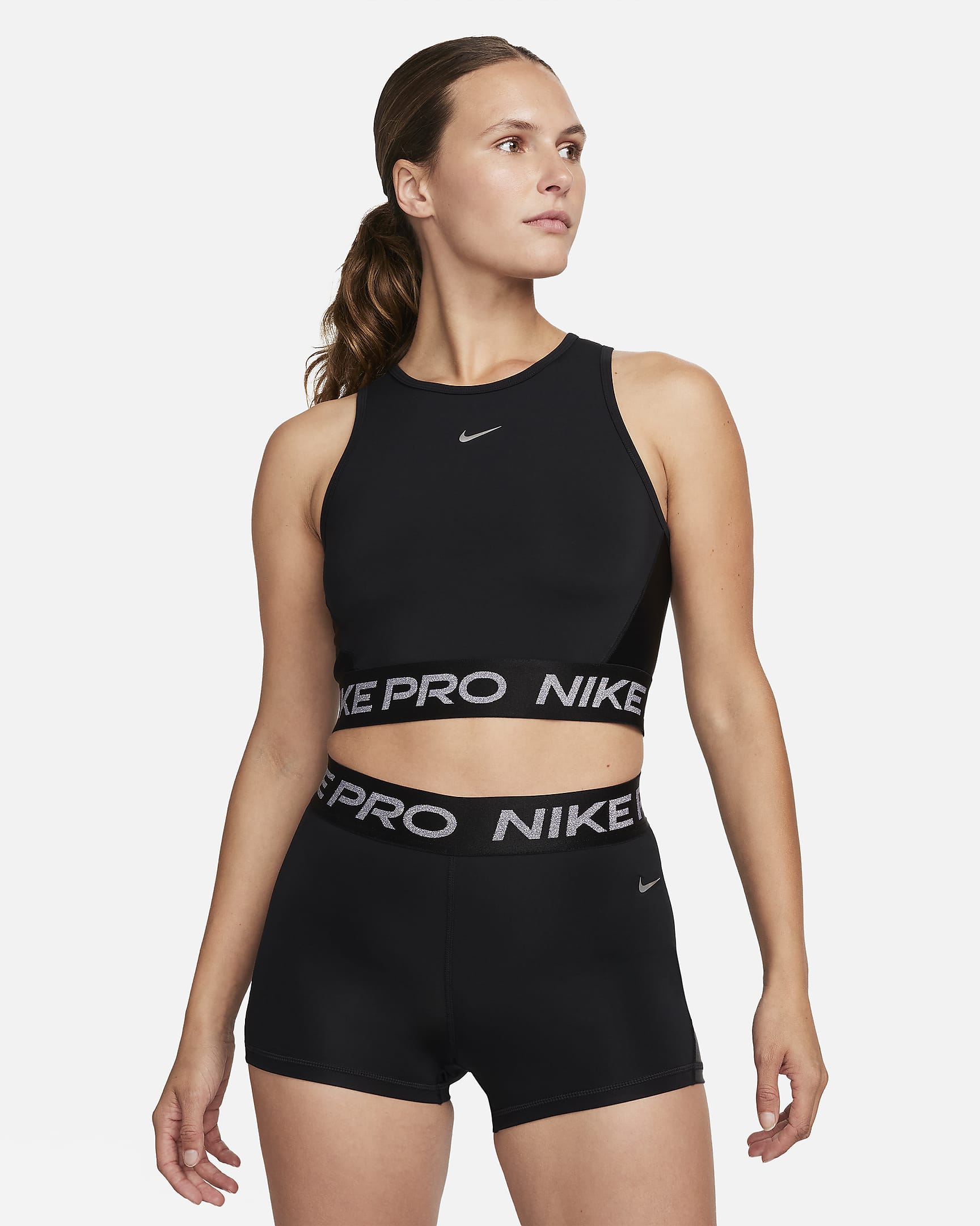 Camiseta de tirantes cropped para mujer Nike Pro Dri-FIT - Negro/Plata metalizado