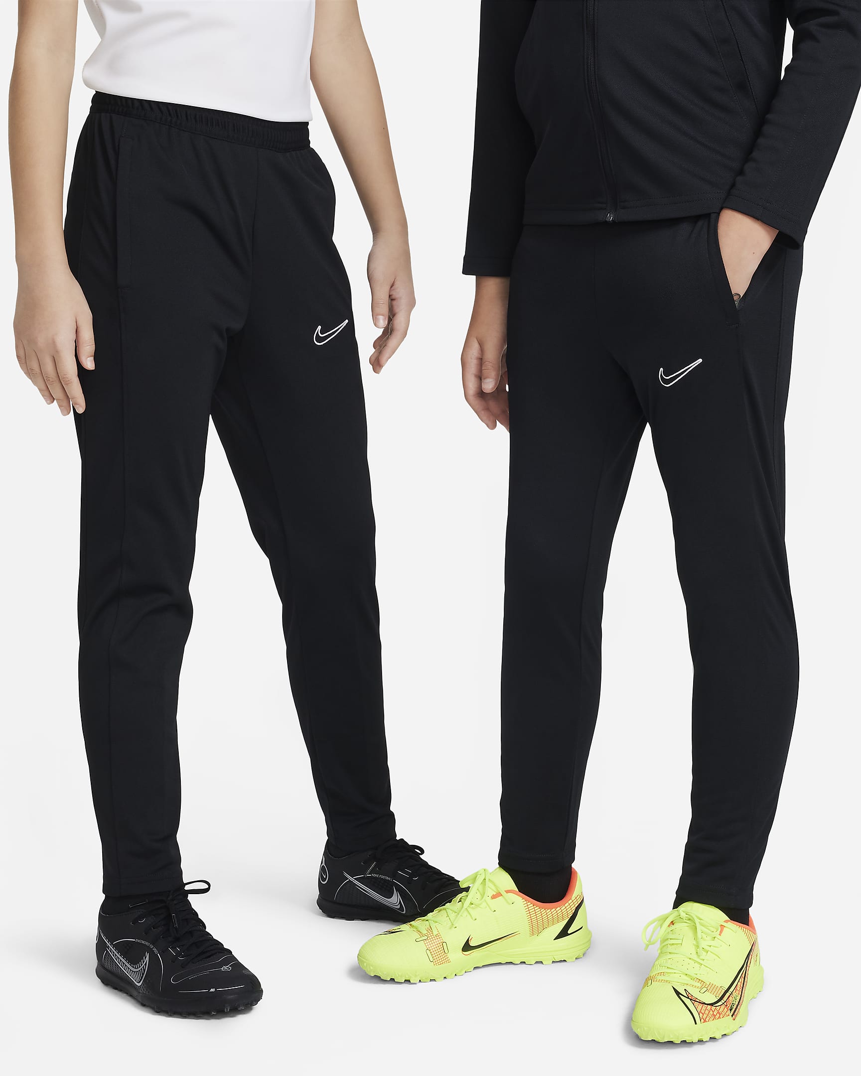 Nike Dri-FIT Academy23 Çocuk Futbol Eşofmanı - Siyah/Siyah/Beyaz