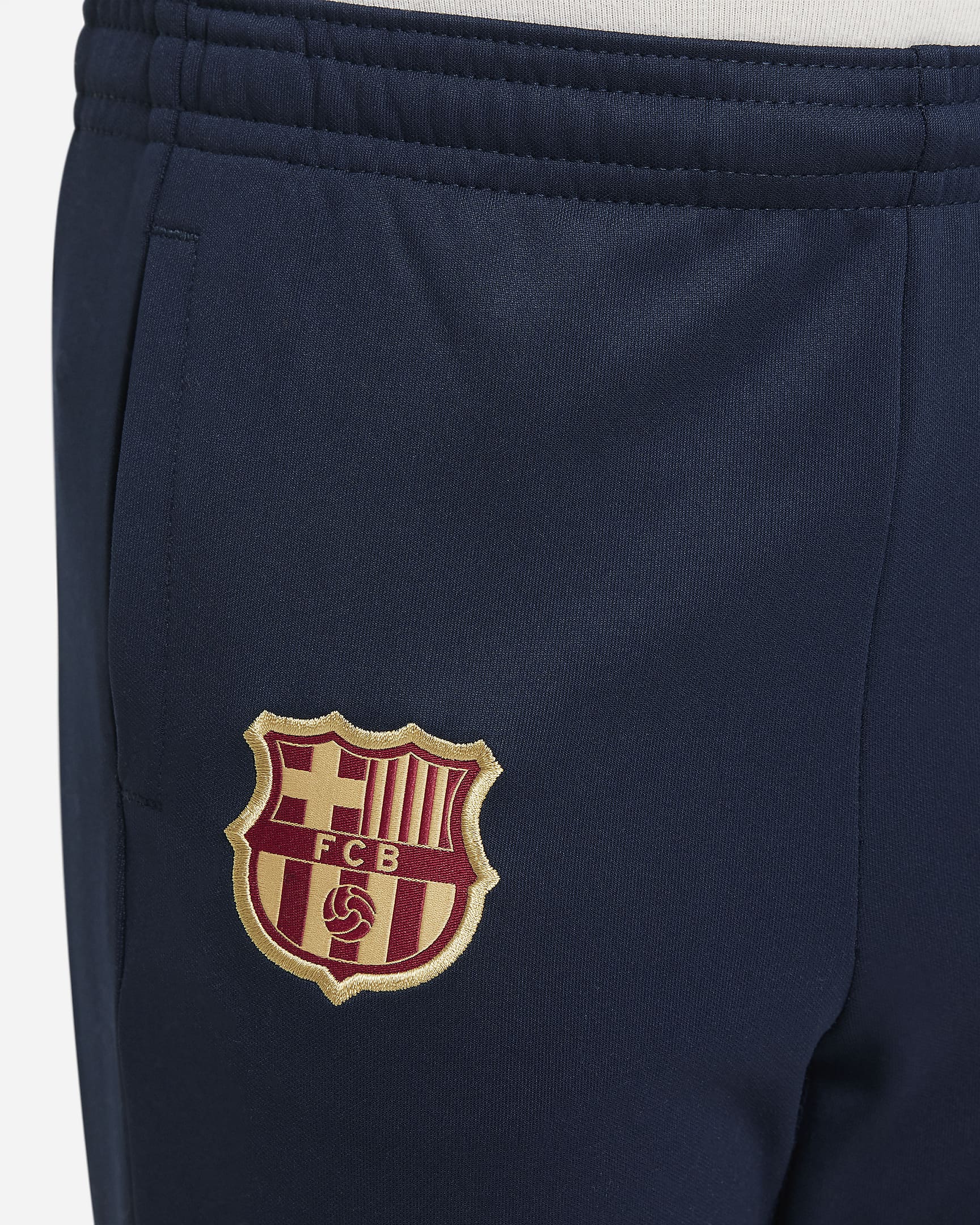 F.C. Barcelona Academy Pro Younger Kids' Nike Football Knit Pants. Nike CA