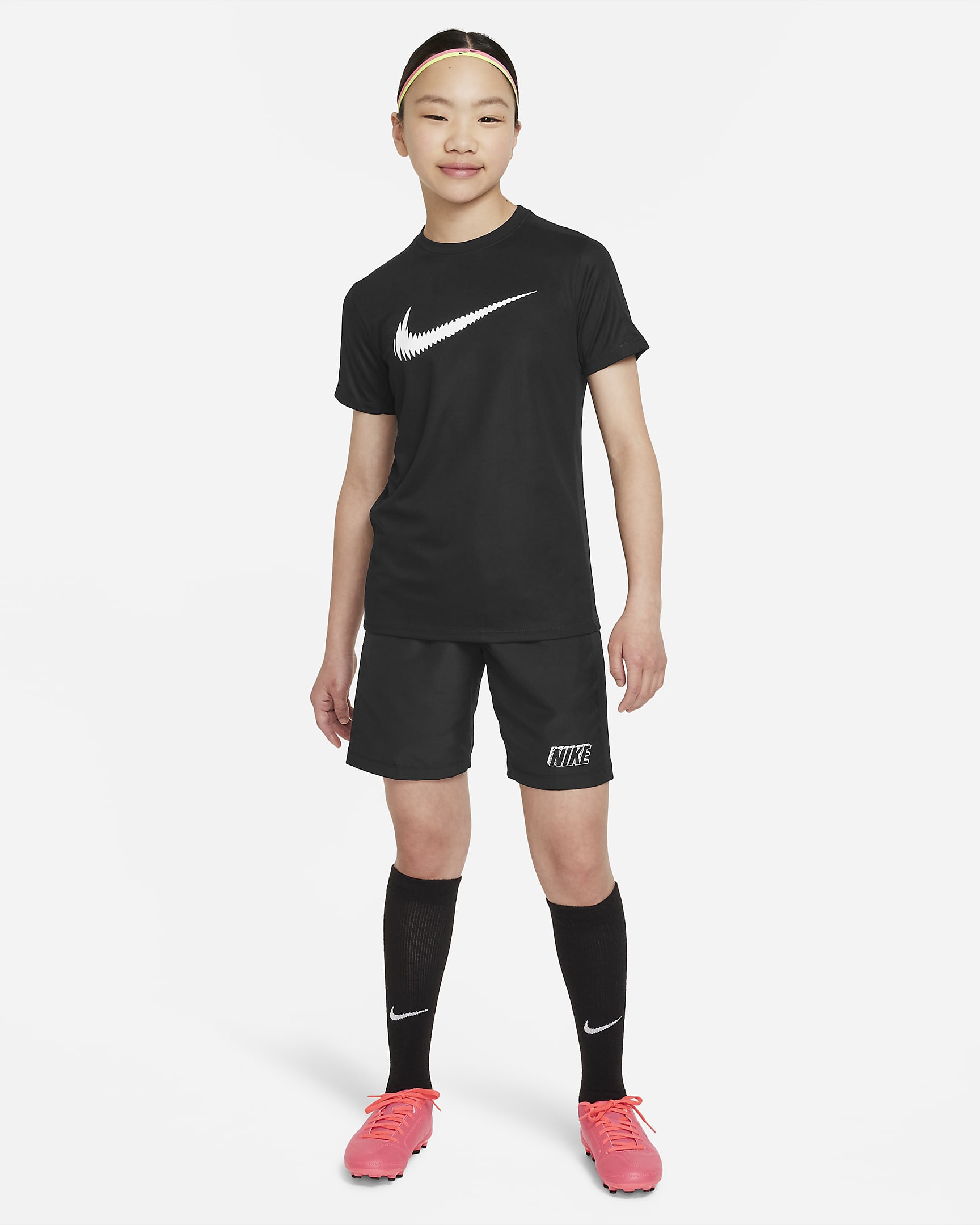 Nike Trophy23 Older Kids' Dri-FIT Short-Sleeve Top. Nike UK