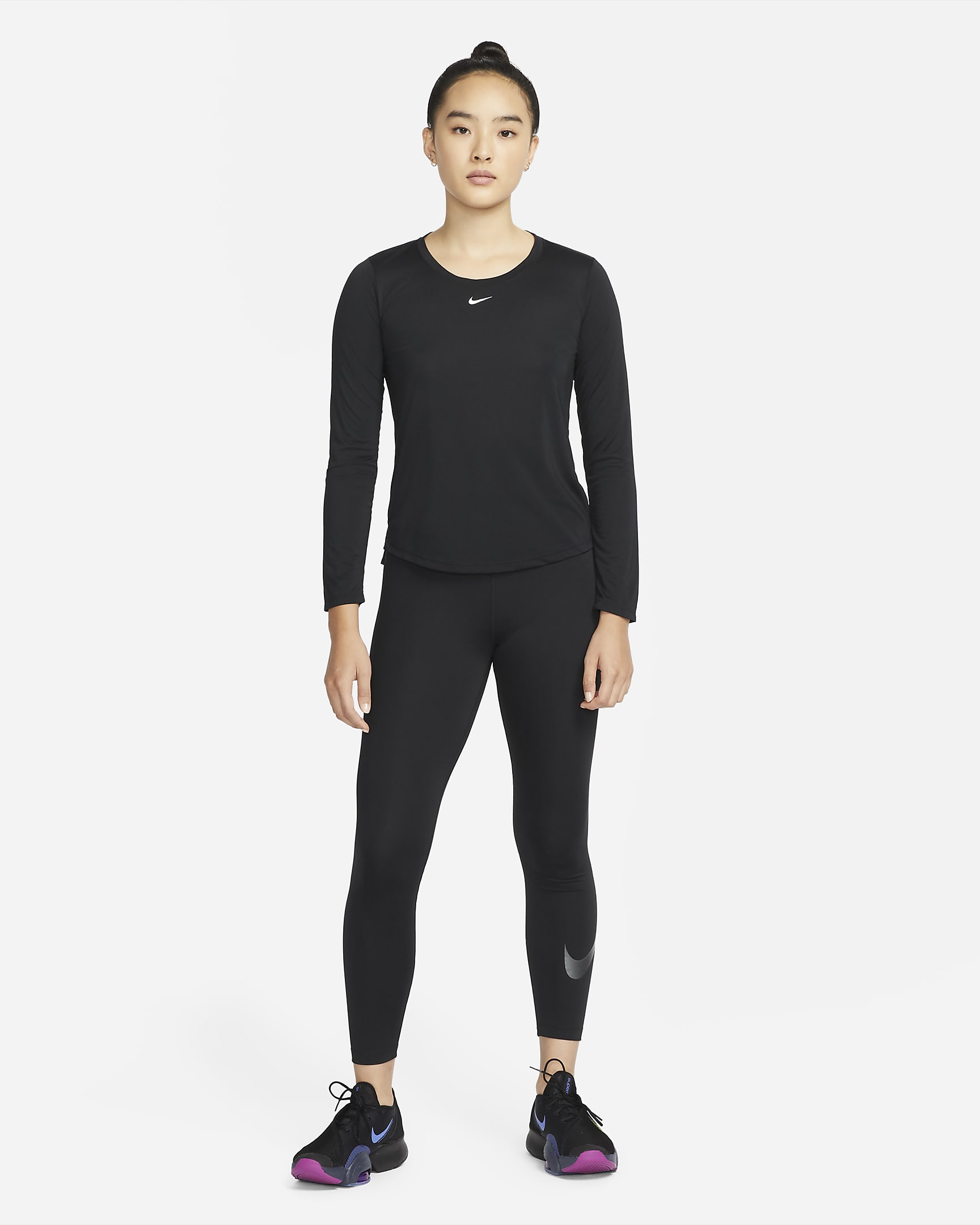 Nike Dri-FIT One Women's Standard Fit Long-Sleeve Top - Black/White