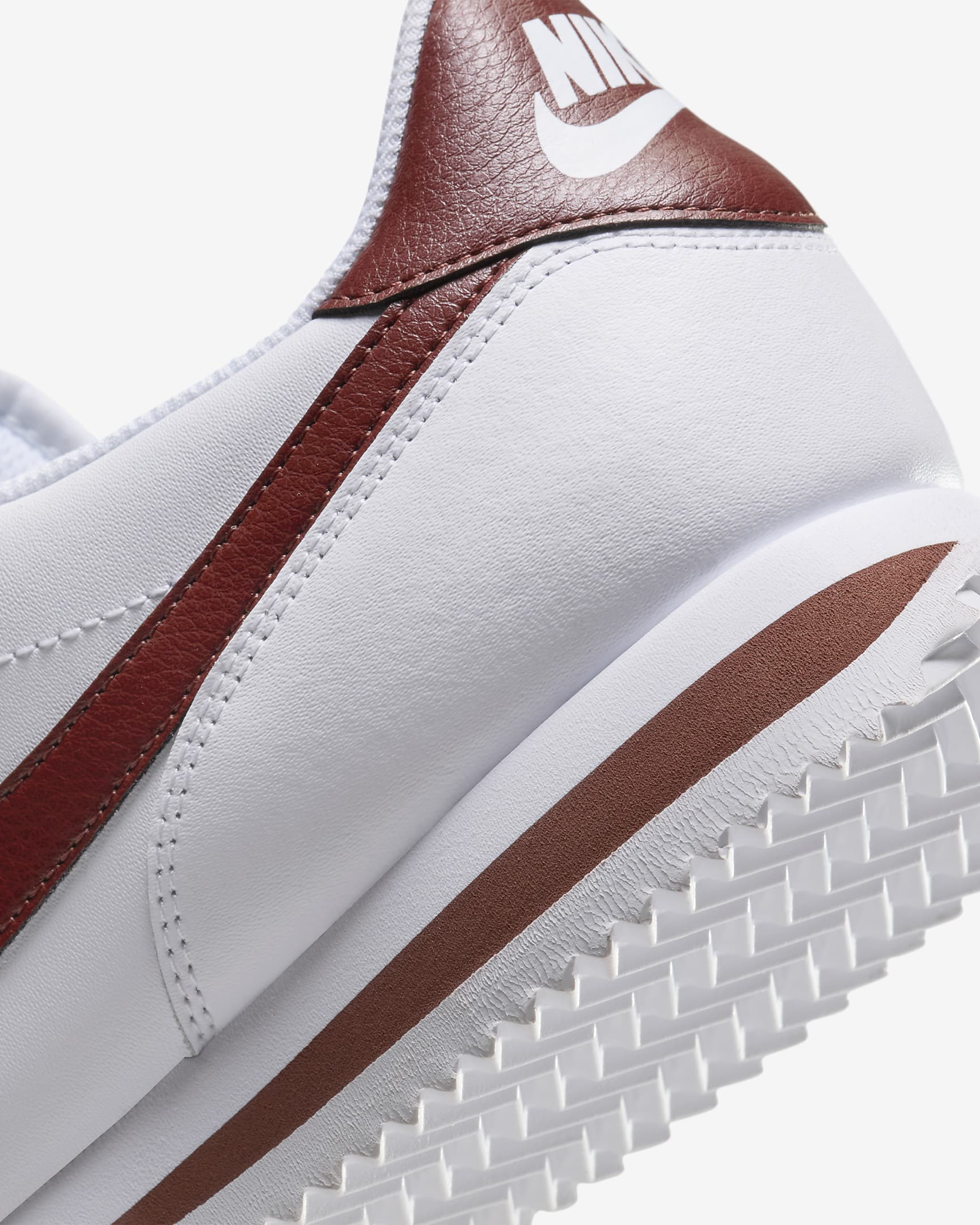 Tenis para hombre Nike Cortez Leather - Blanco/Poni oscuro