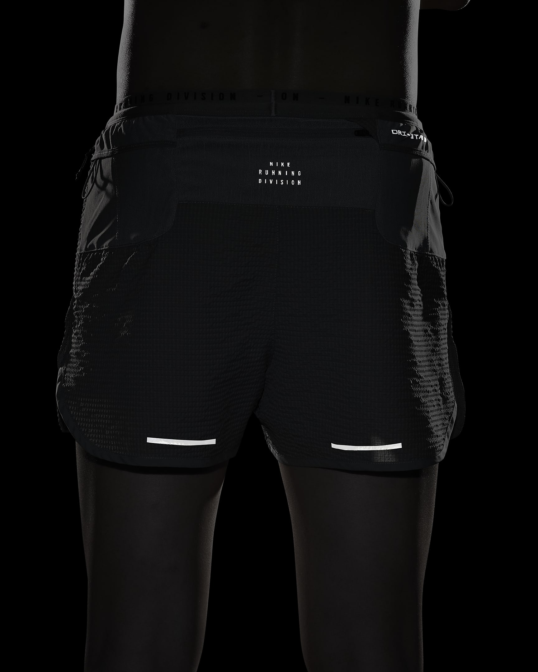 Shorts de correr Dri-FIT ADV de 10 cm con forro de ropa interior para hombre Nike Running Division - Estuco oscuro