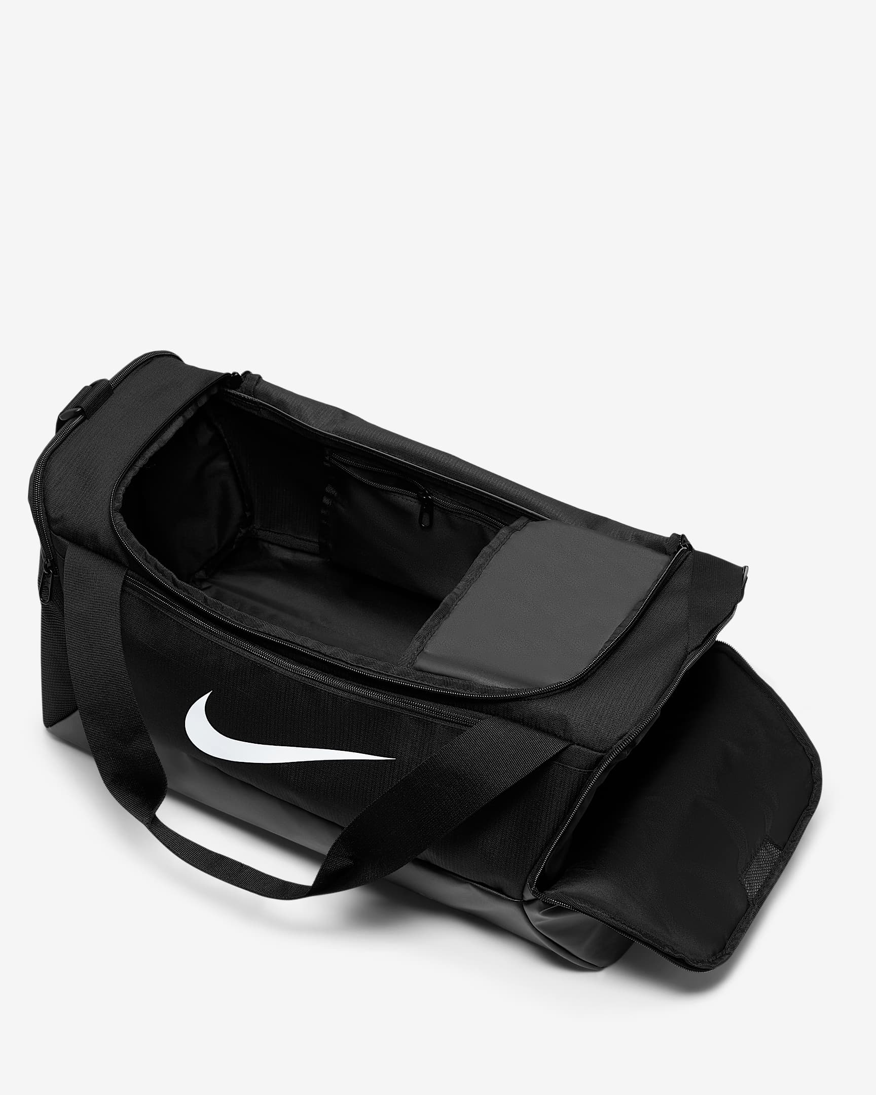 nike training brasilia 9.0 holdall bag