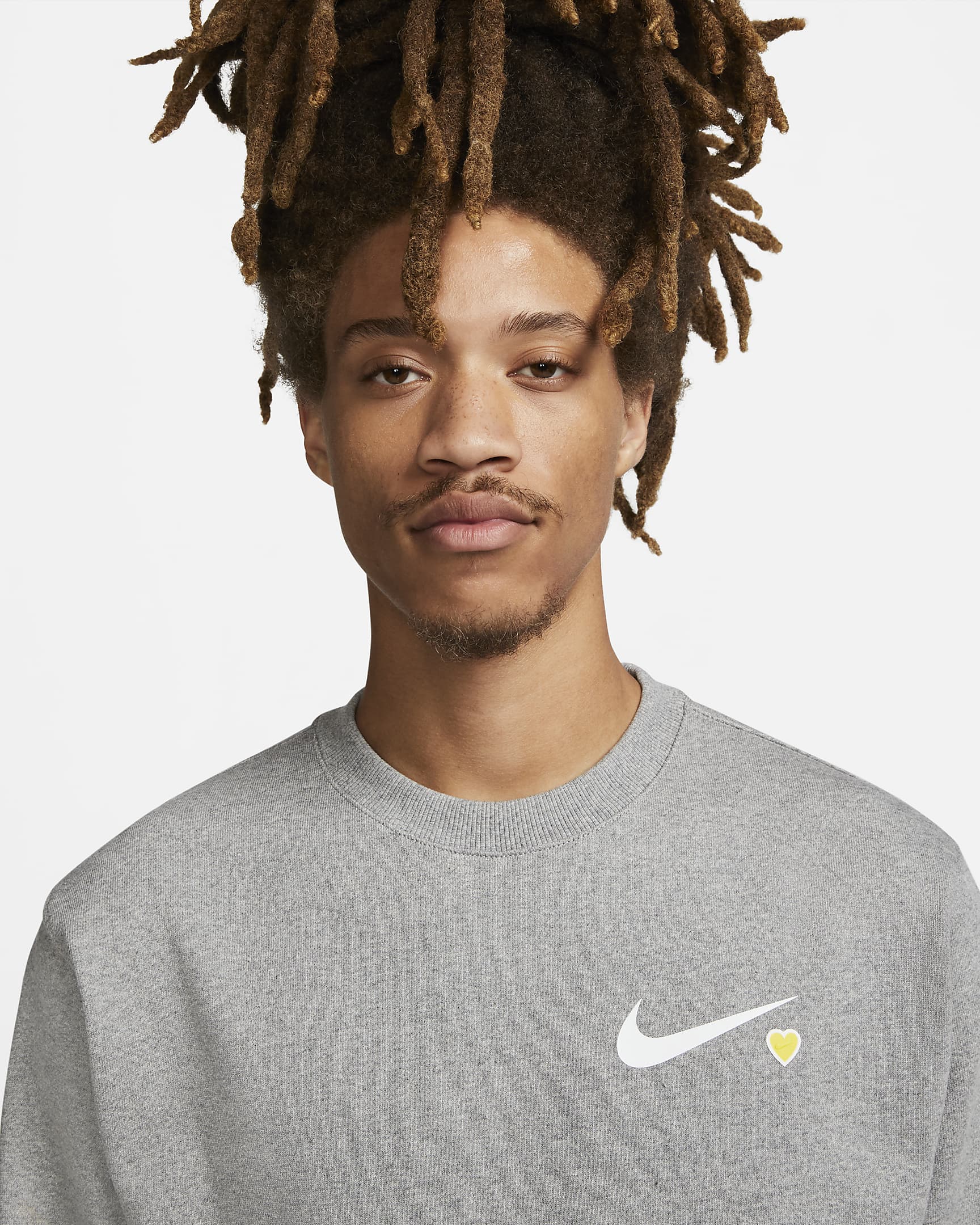 nike sweatshirt essential fleece crew