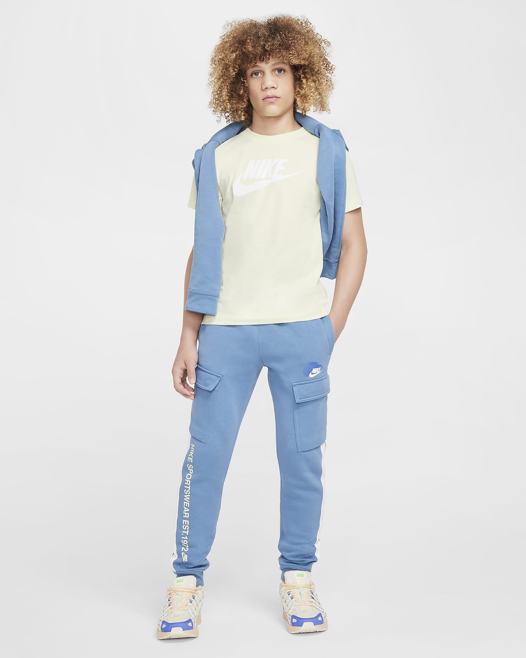 Bojówki dla dużych dzieci (chłopców) Nike Sportswear Standard Issue - Aegean Storm