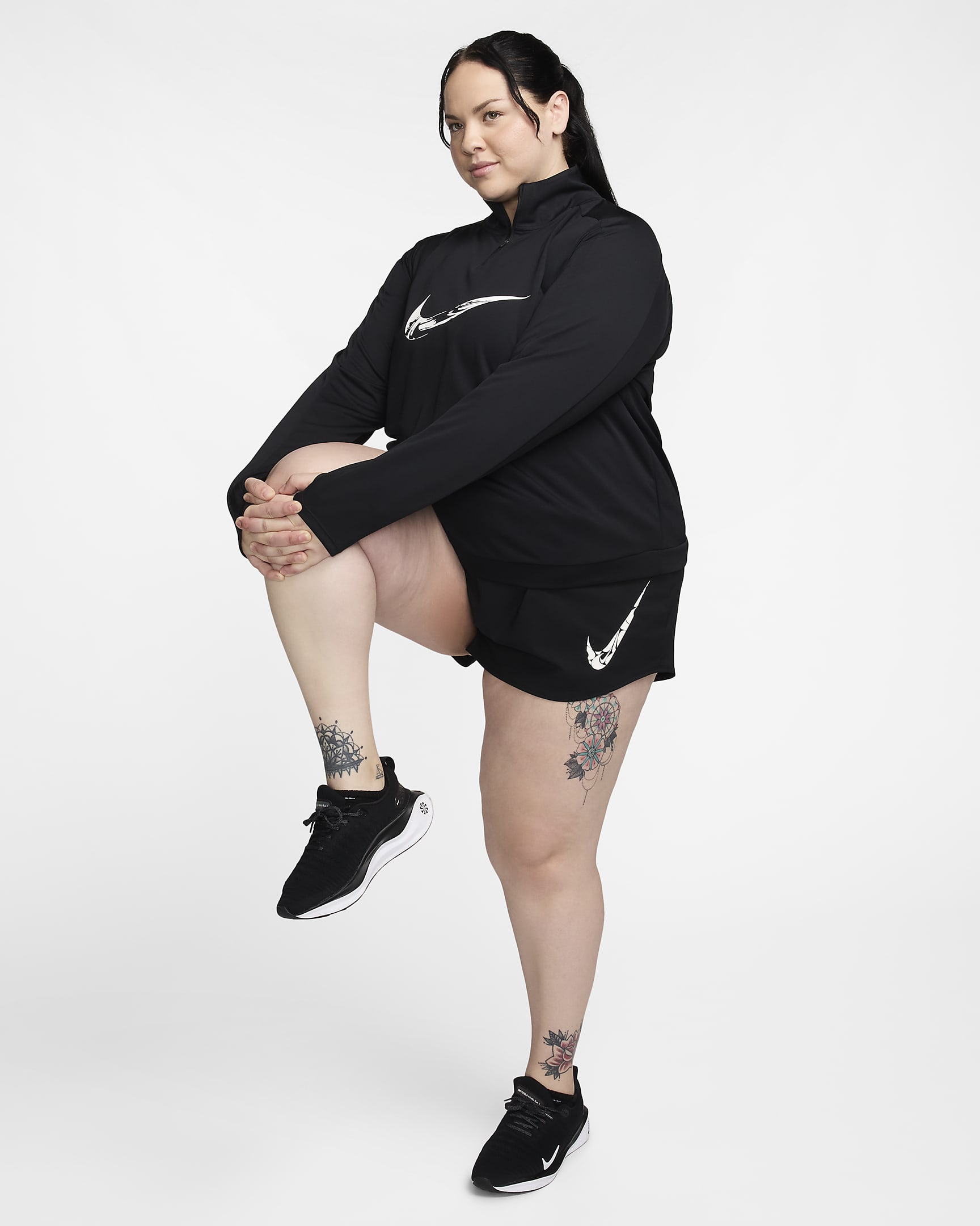 Vêtement deuxième couche à 1/4 de zip Dri-FIT Nike Swoosh pour femme (grande taille) - Noir/Blanc