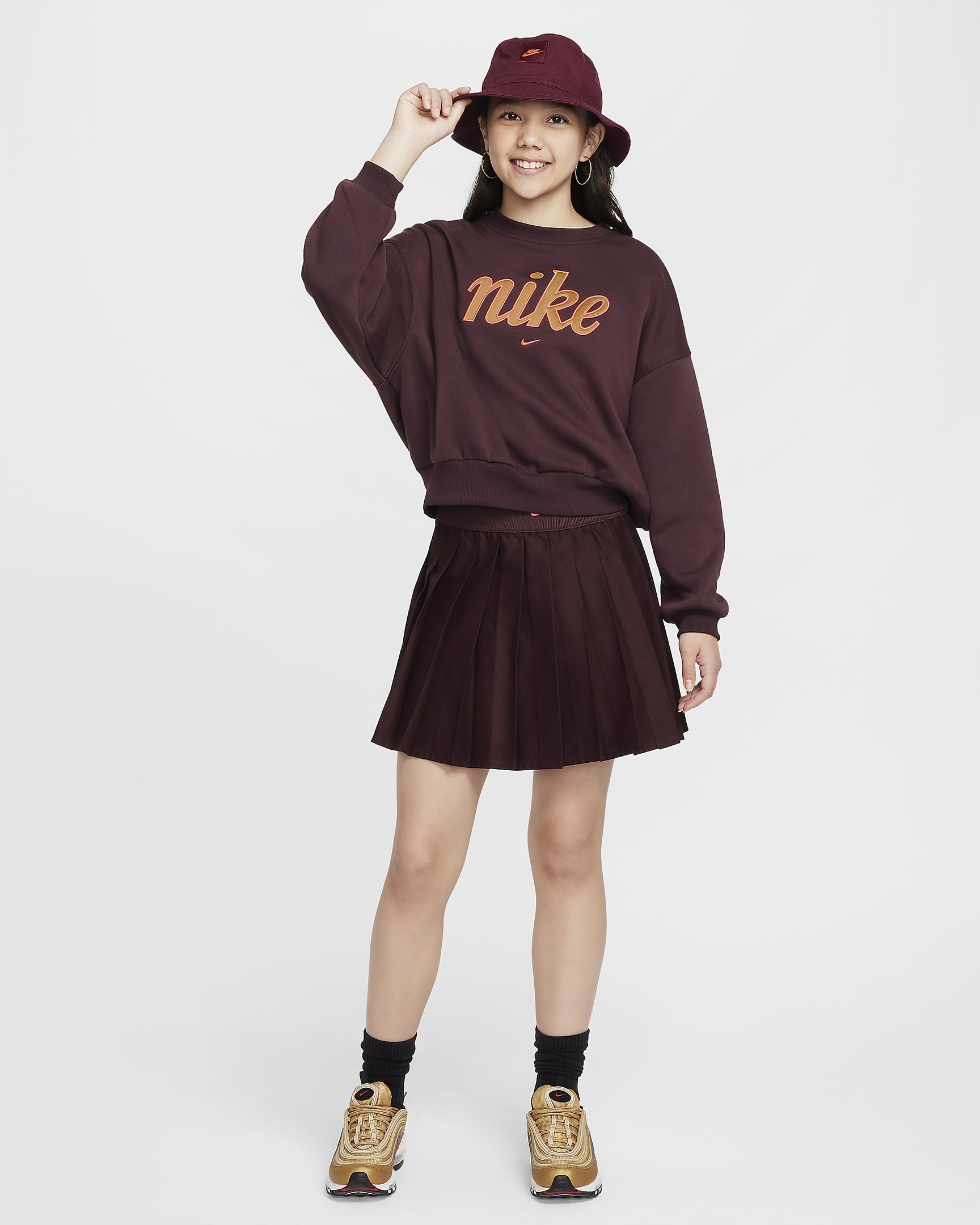 Nike Sportswear Club Fleece Girls' Boxy Crew-Neck Sweatshirt - Burgundy Crush/Hot Punch