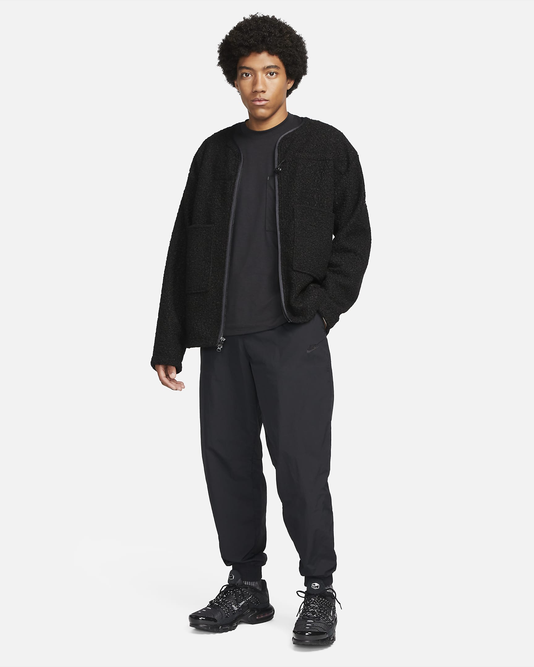 Nike Sportswear Repel Tech Pack Men's Woven Trousers. Nike NL