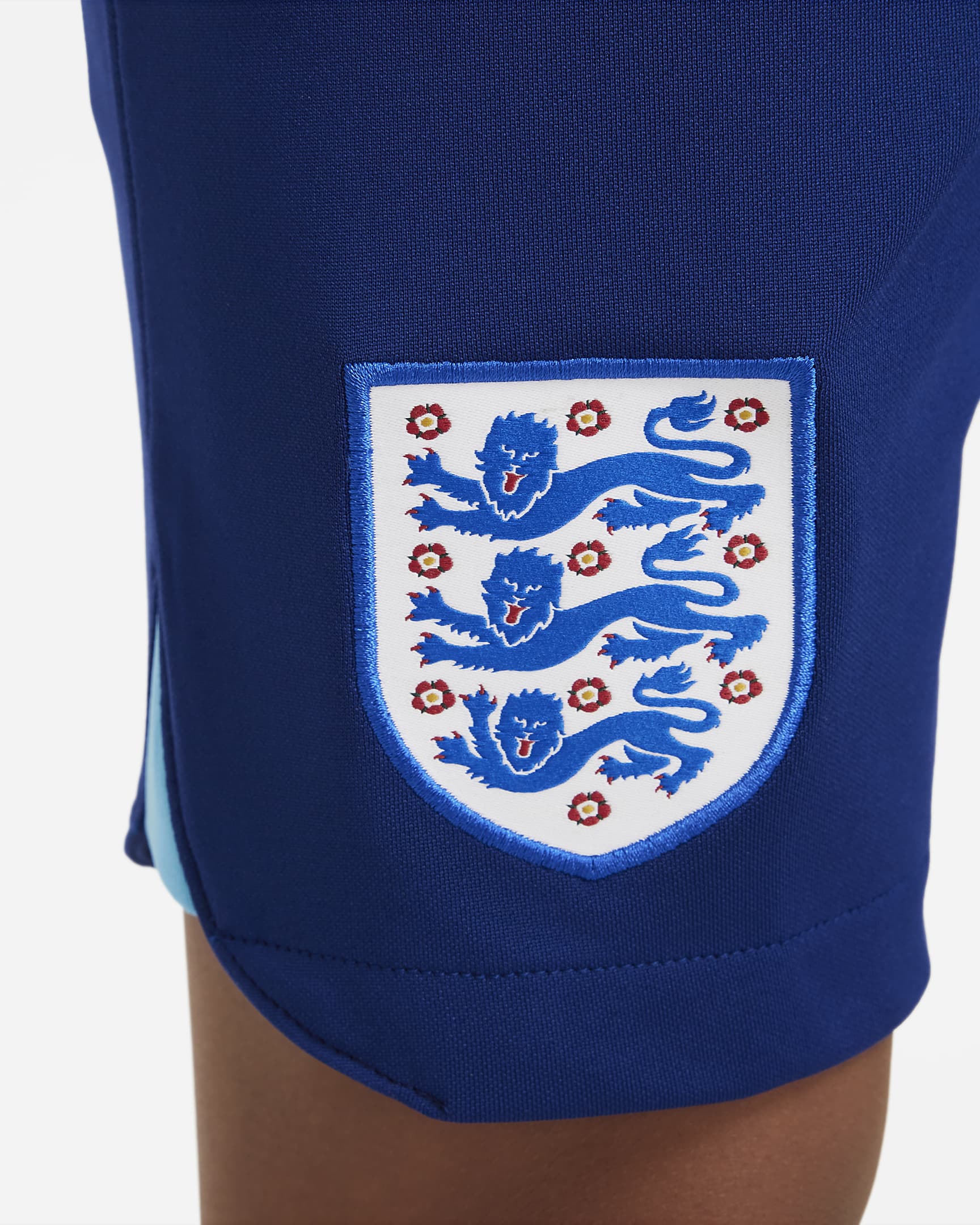 England 2022/23 Stadium Home Older Kids' Nike Dri-FIT Football Shorts ...